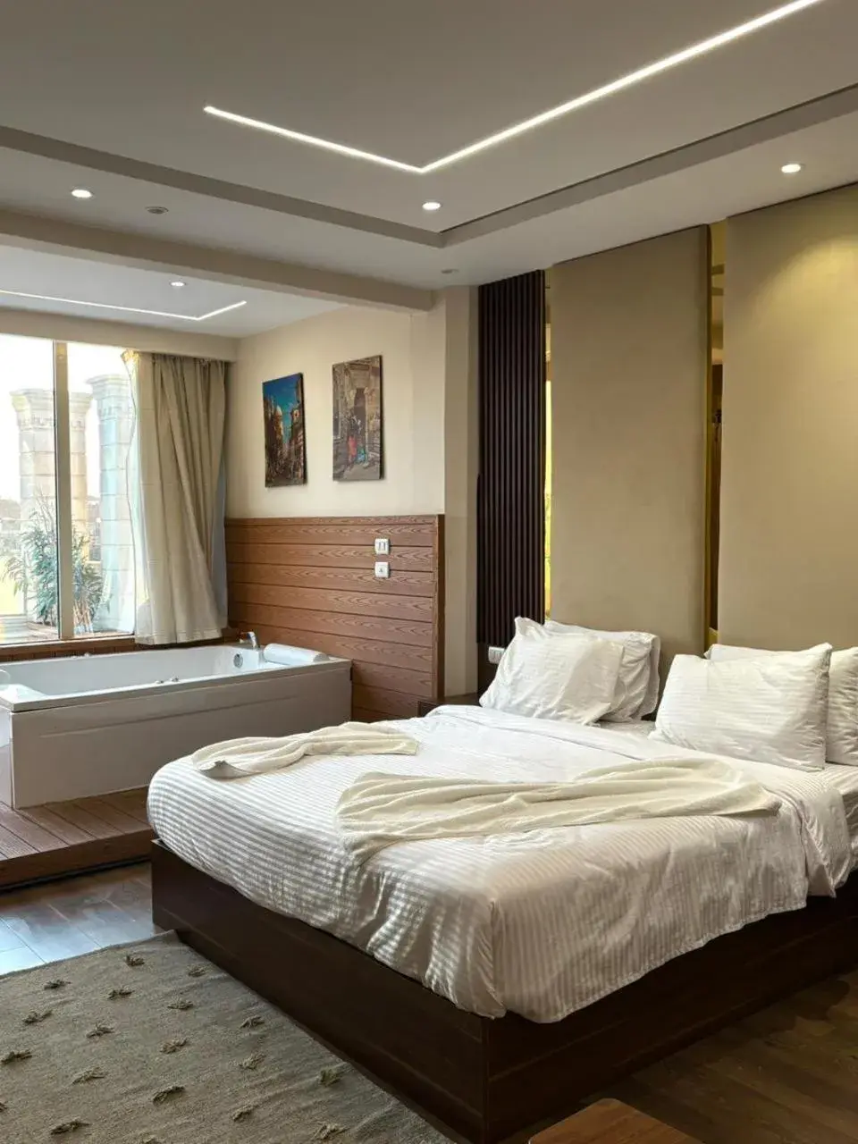 Bed in The Palace Pyramids View Hotel Bed in The Palace Pyramids View Hotel