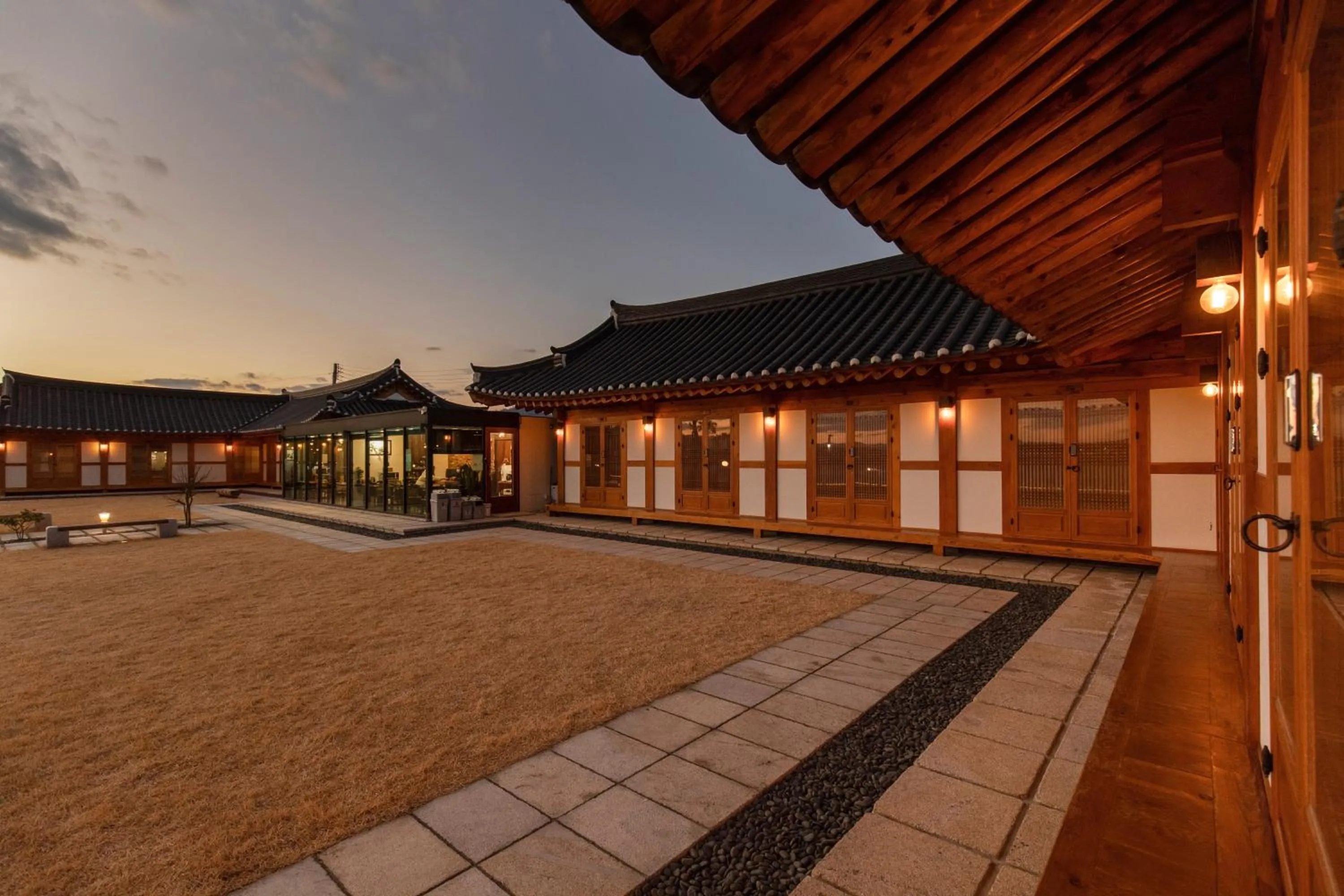 Gyeongju Wonhwaru