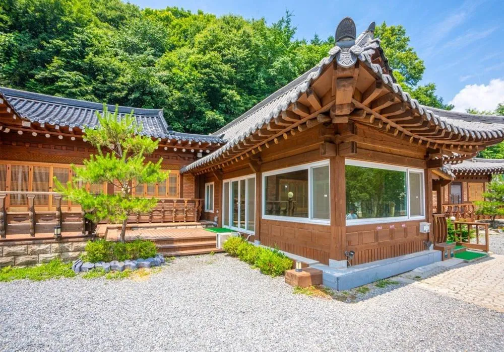 Yongin Yejik Hanok Pension