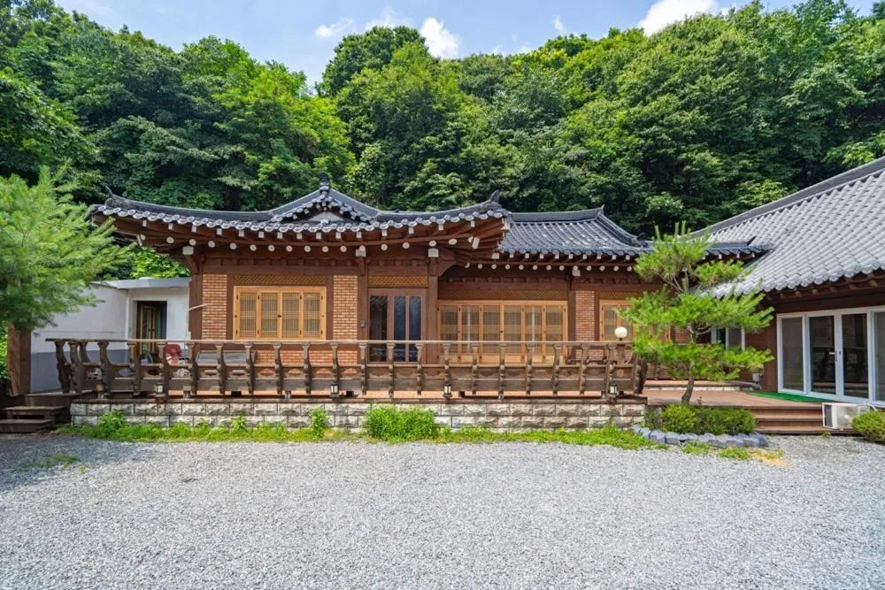 Yongin Yejik Hanok Pension