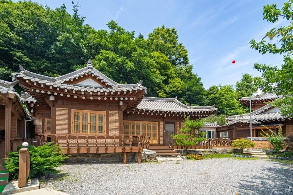Yongin Yejik Hanok Pension