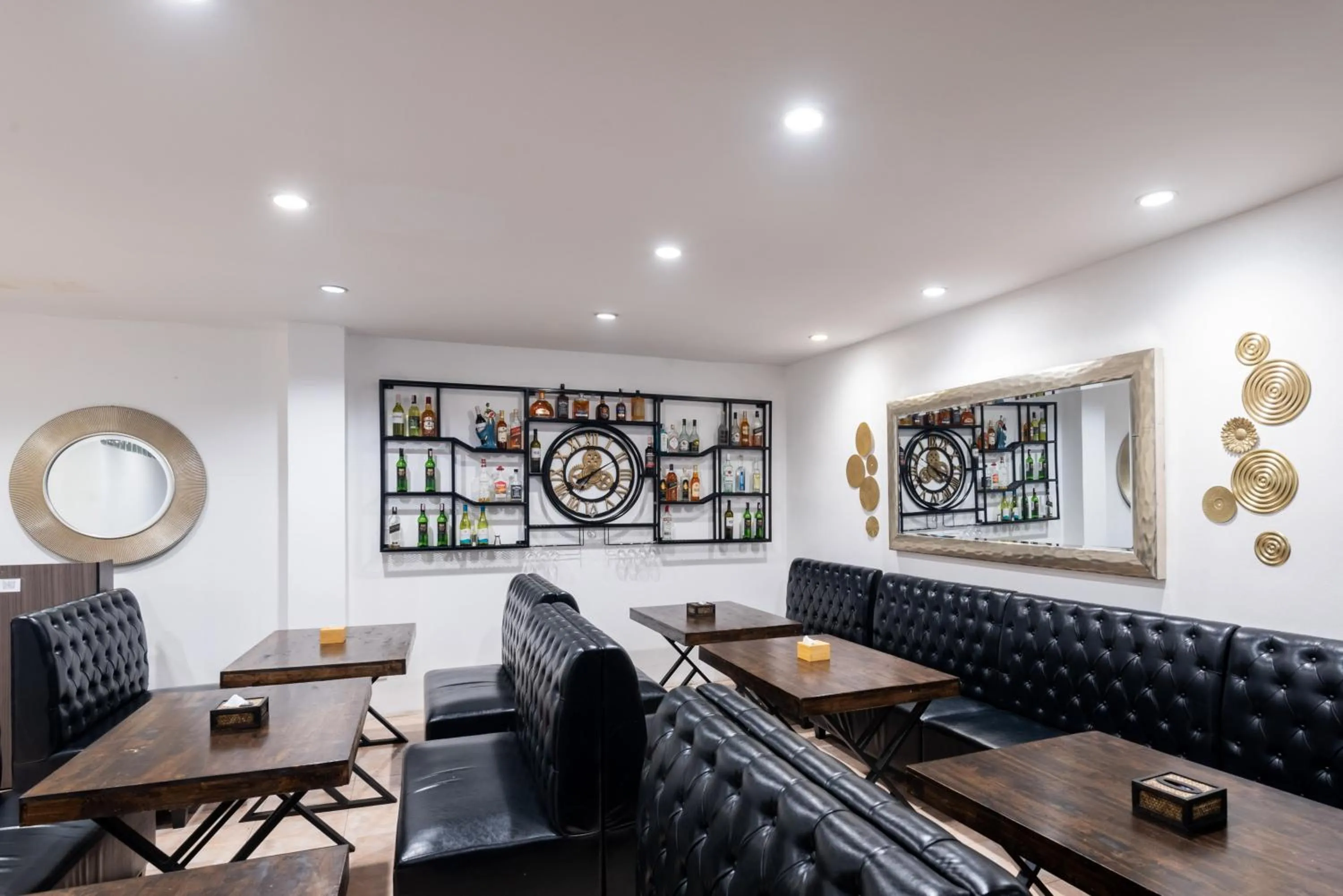 Seating area in Arawana Express North Pattaya