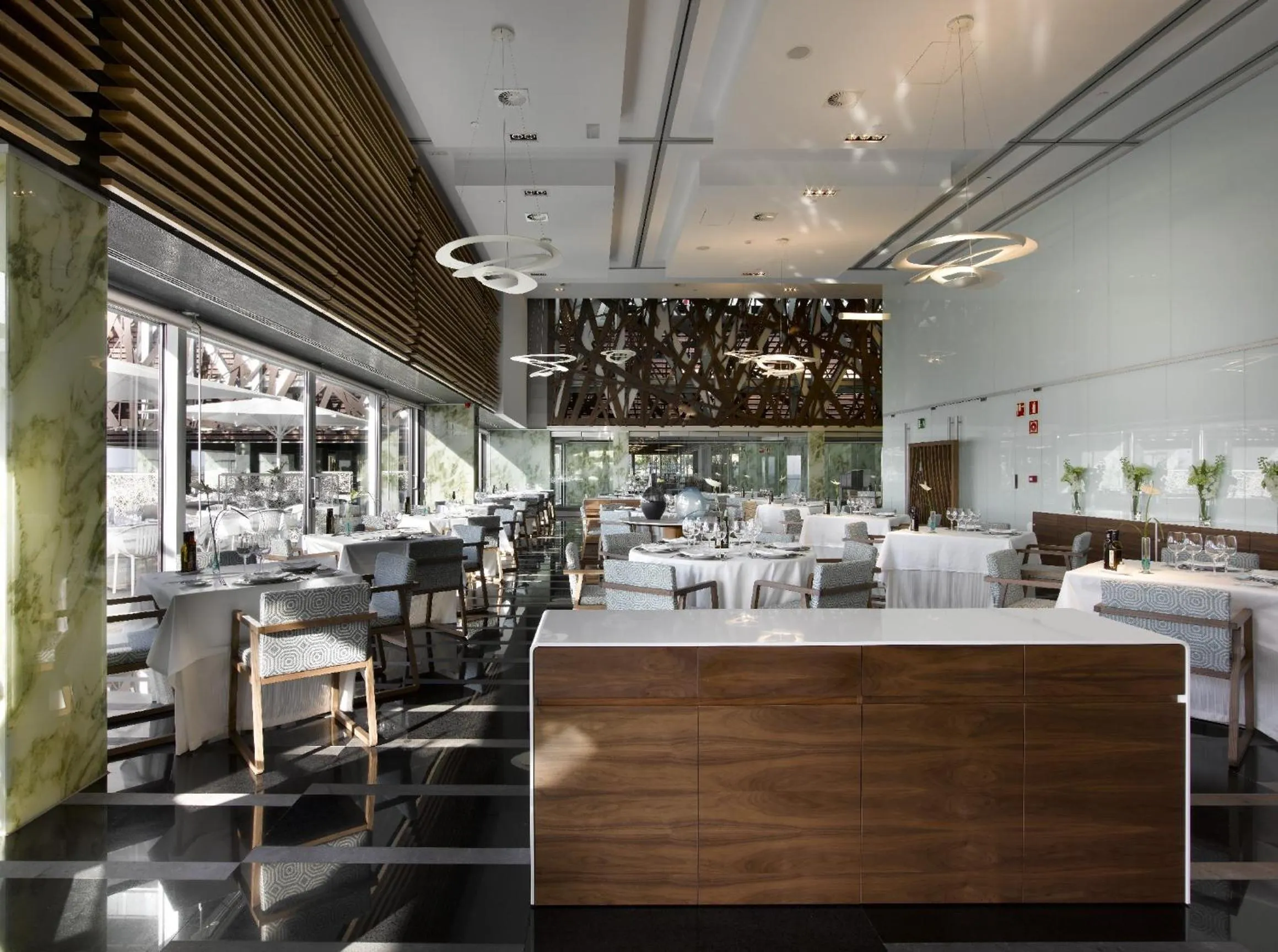 Restaurant/places to eat in Parador de Cádiz