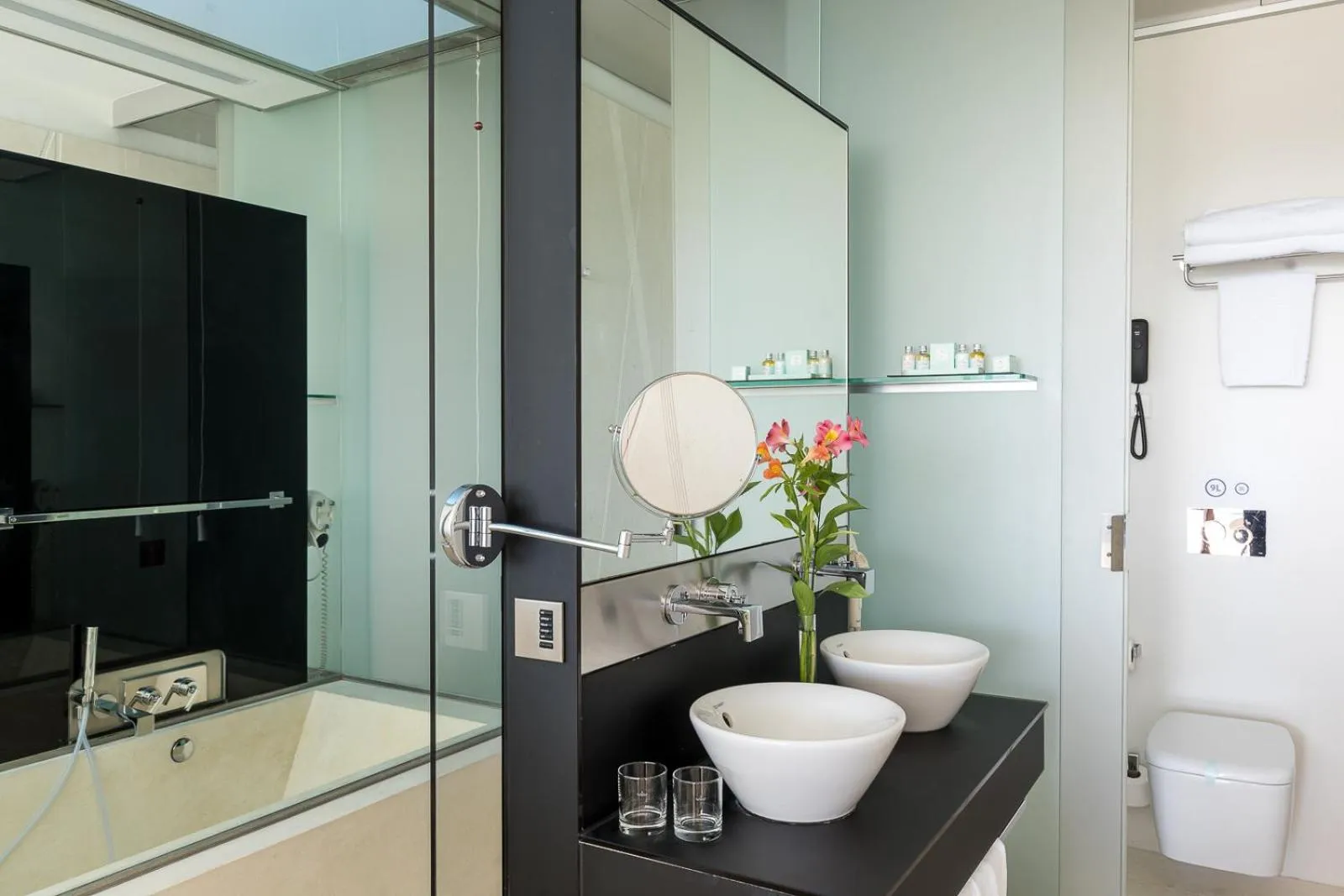 Bathroom in Parador de Cádiz