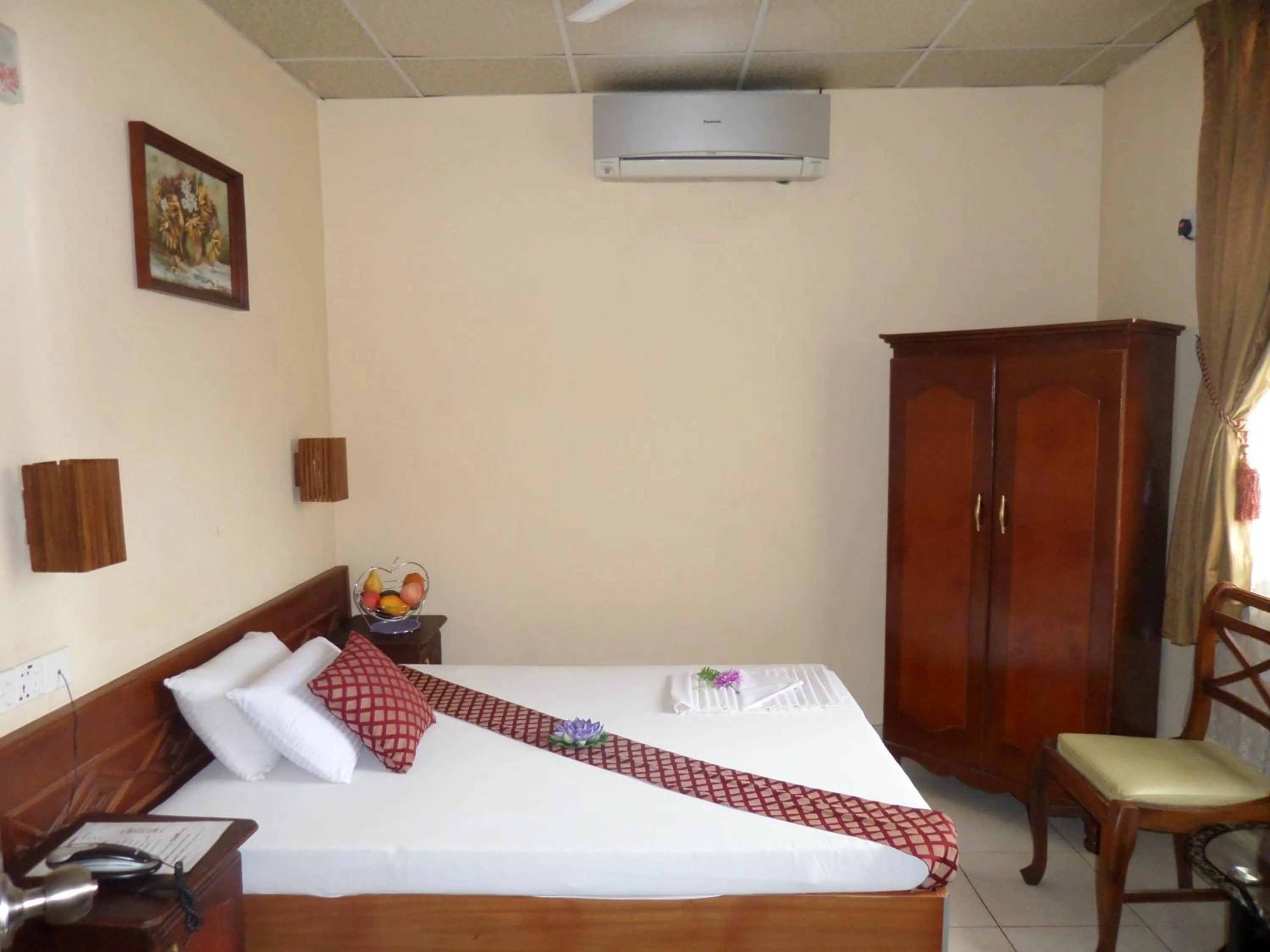 Photo of the whole room, Bed in Brighten Hotel