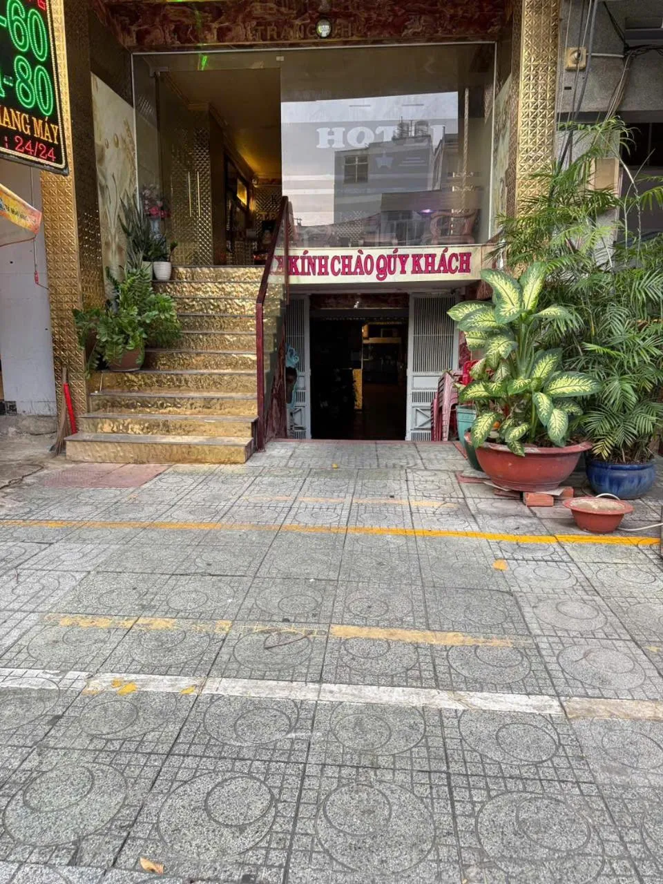 Facade/entrance in Trang Thu 2 Hotel