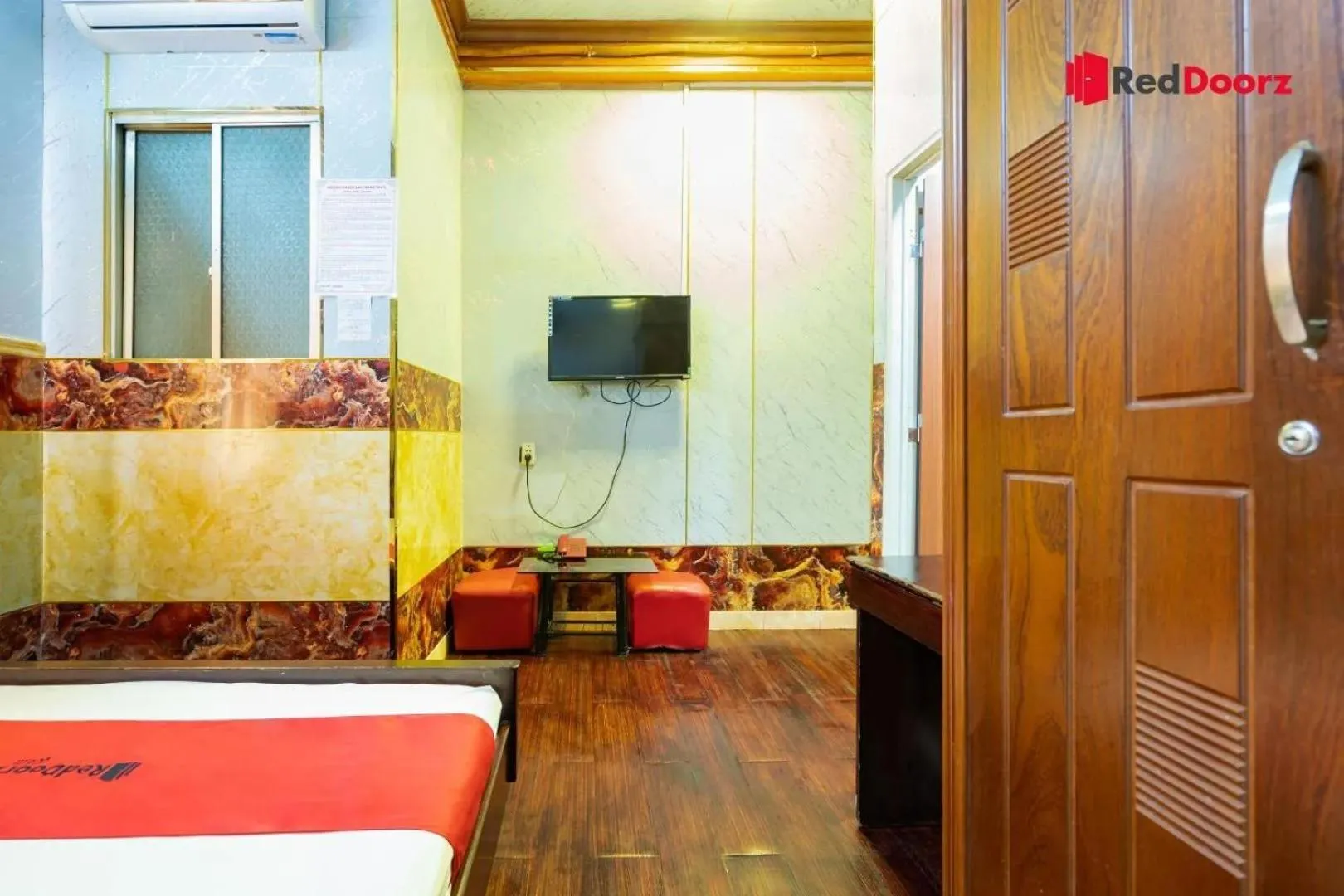 Photo of the whole room, Bed in Trang Thu 2 Hotel