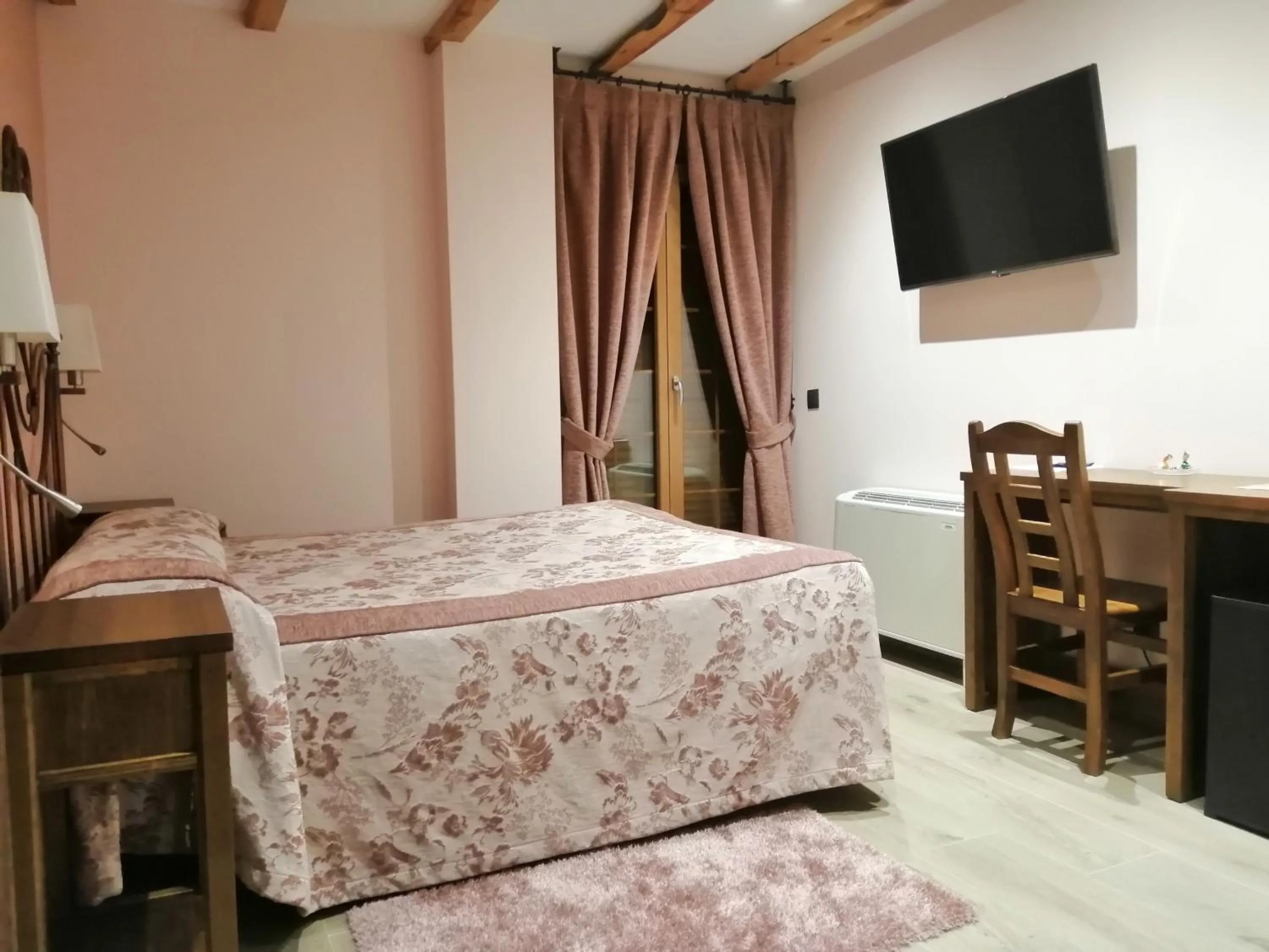 Bed in Hotel Rural & SPA Puente del Duratón