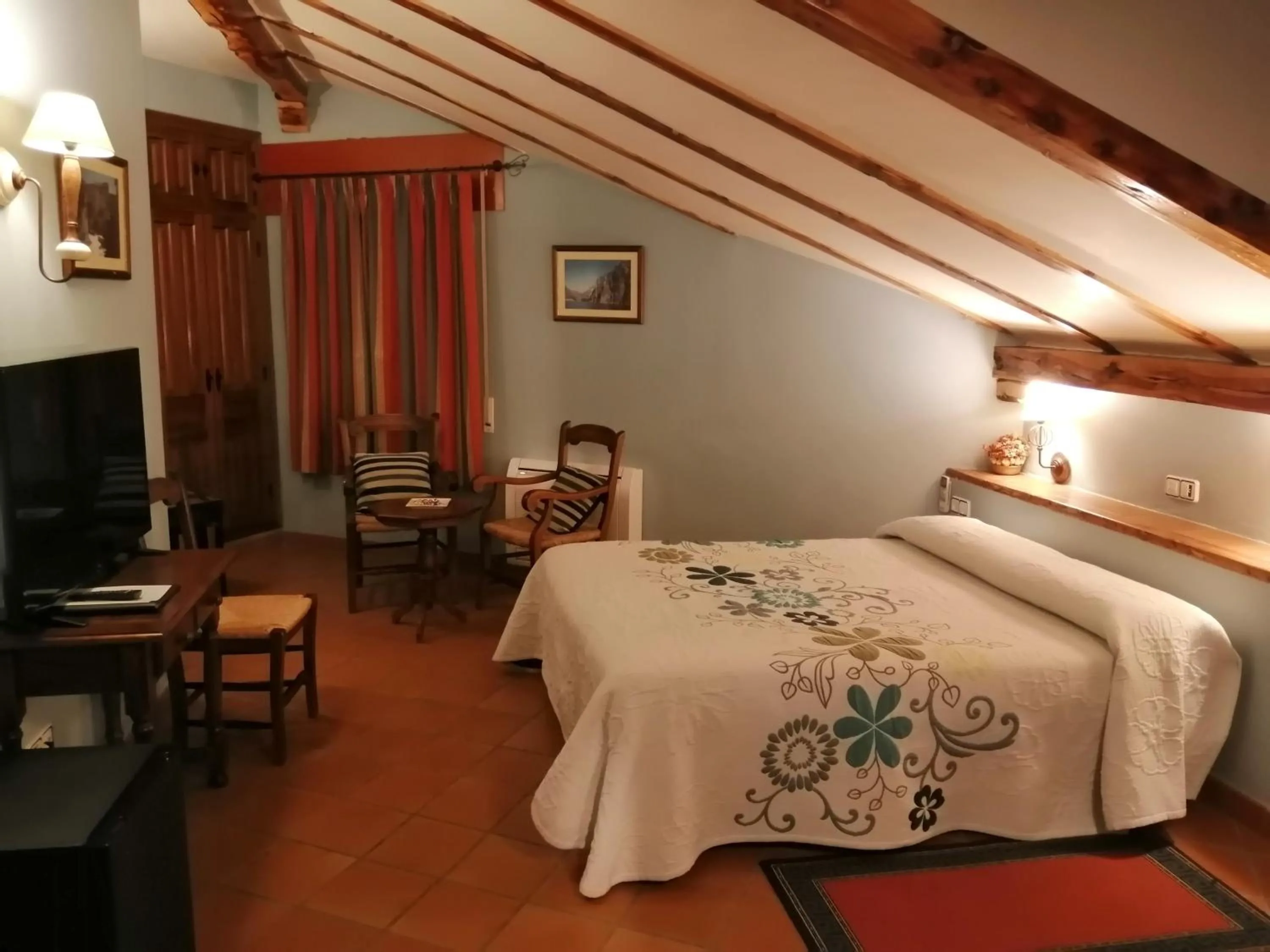 Bed in Hotel Rural & SPA Puente del Duratón