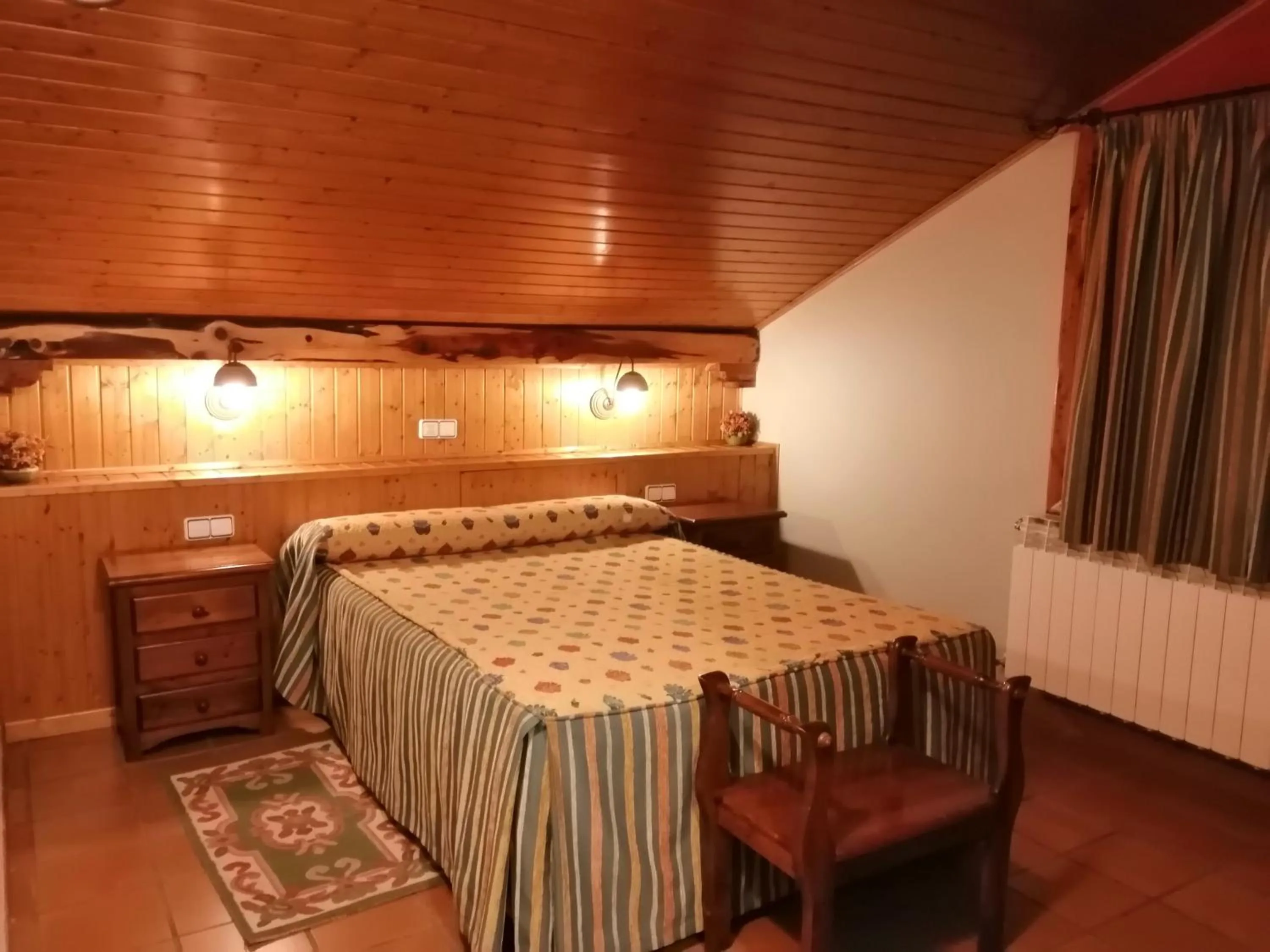 Bed in Hotel Rural & SPA Puente del Duratón