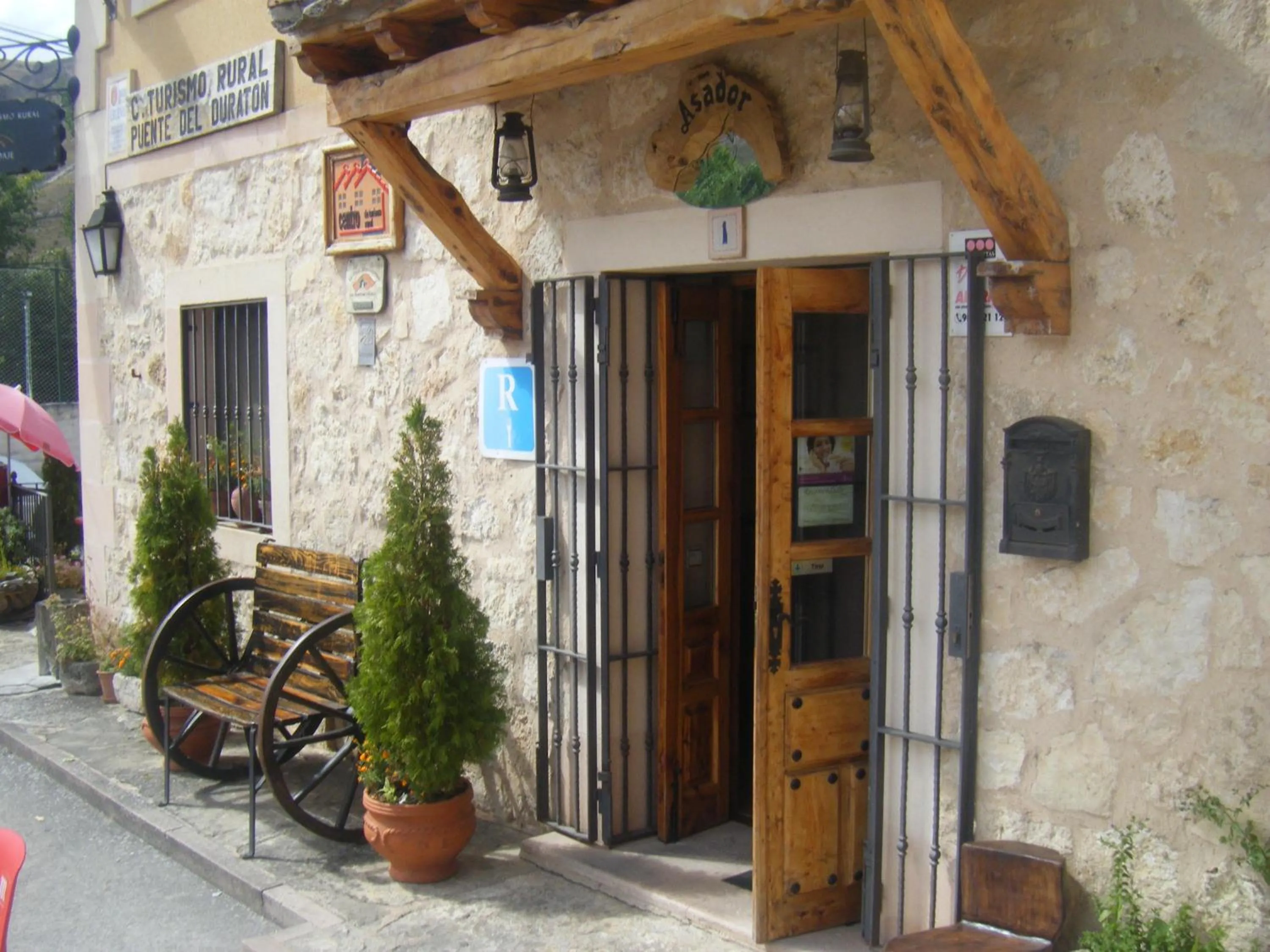Facade/entrance in Hotel Rural & SPA Puente del Duratón
