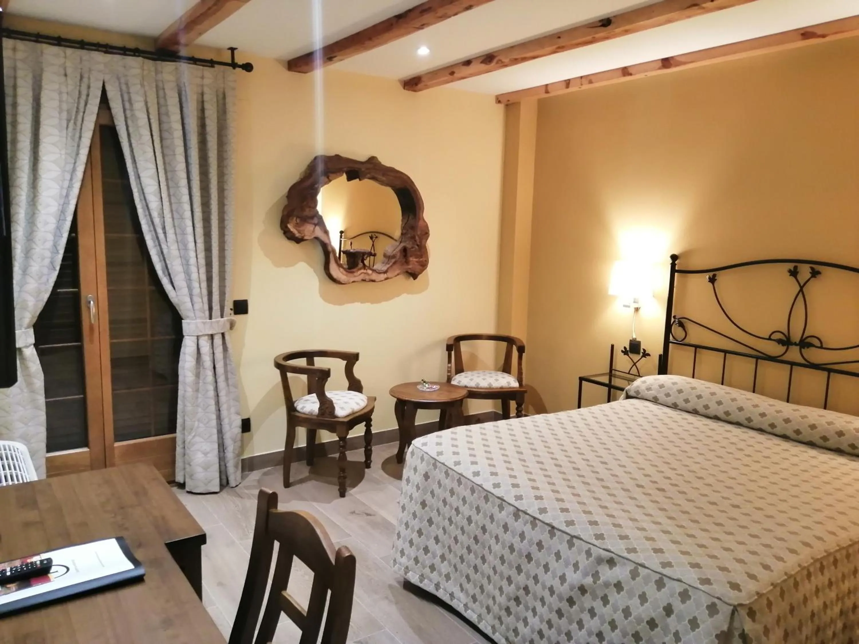 Bed in Hotel Rural & SPA Puente del Duratón