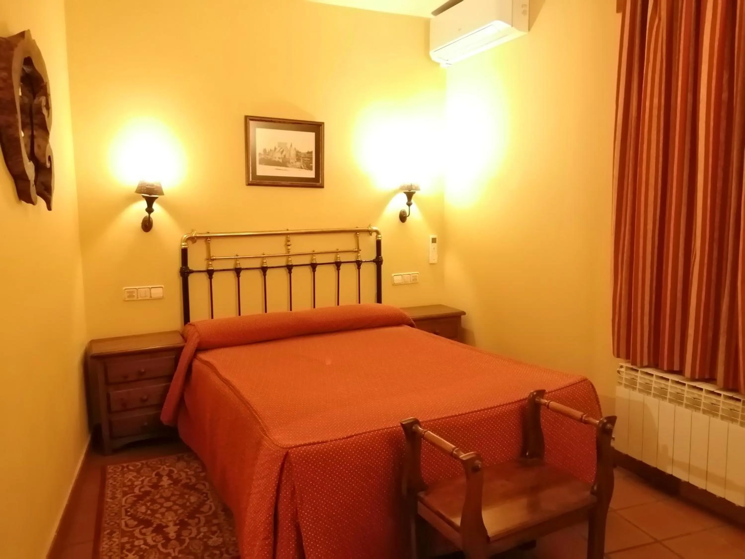Bed in Hotel Rural & SPA Puente del Duratón