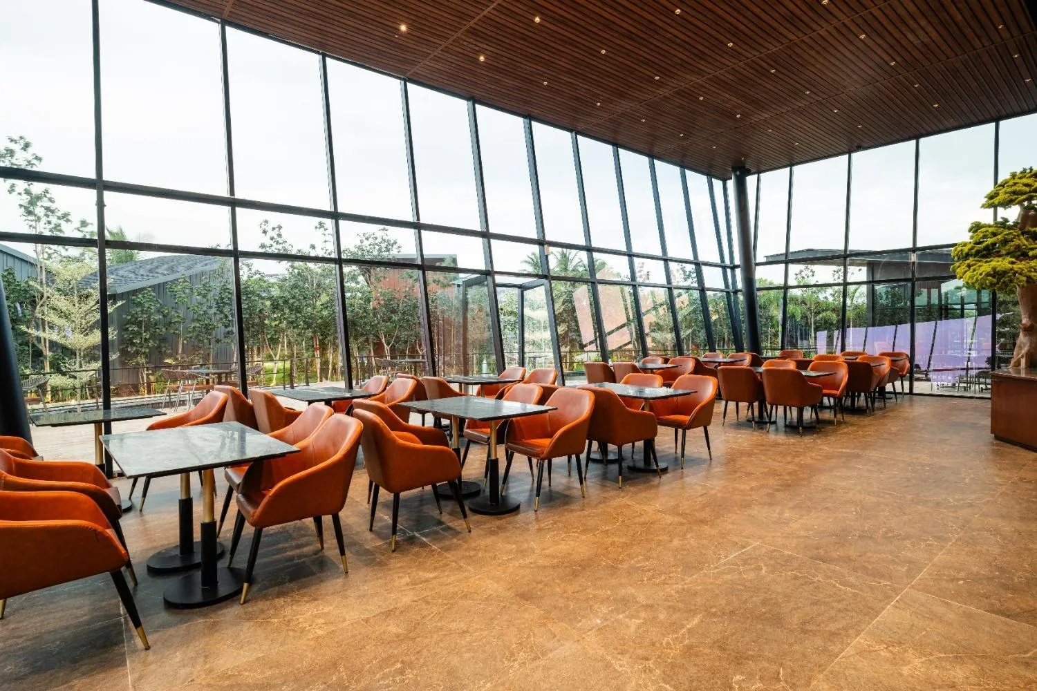 Restaurant/places to eat in Forrest