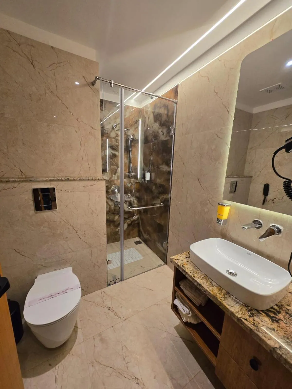 Bathroom in Hotel Rivera Palace