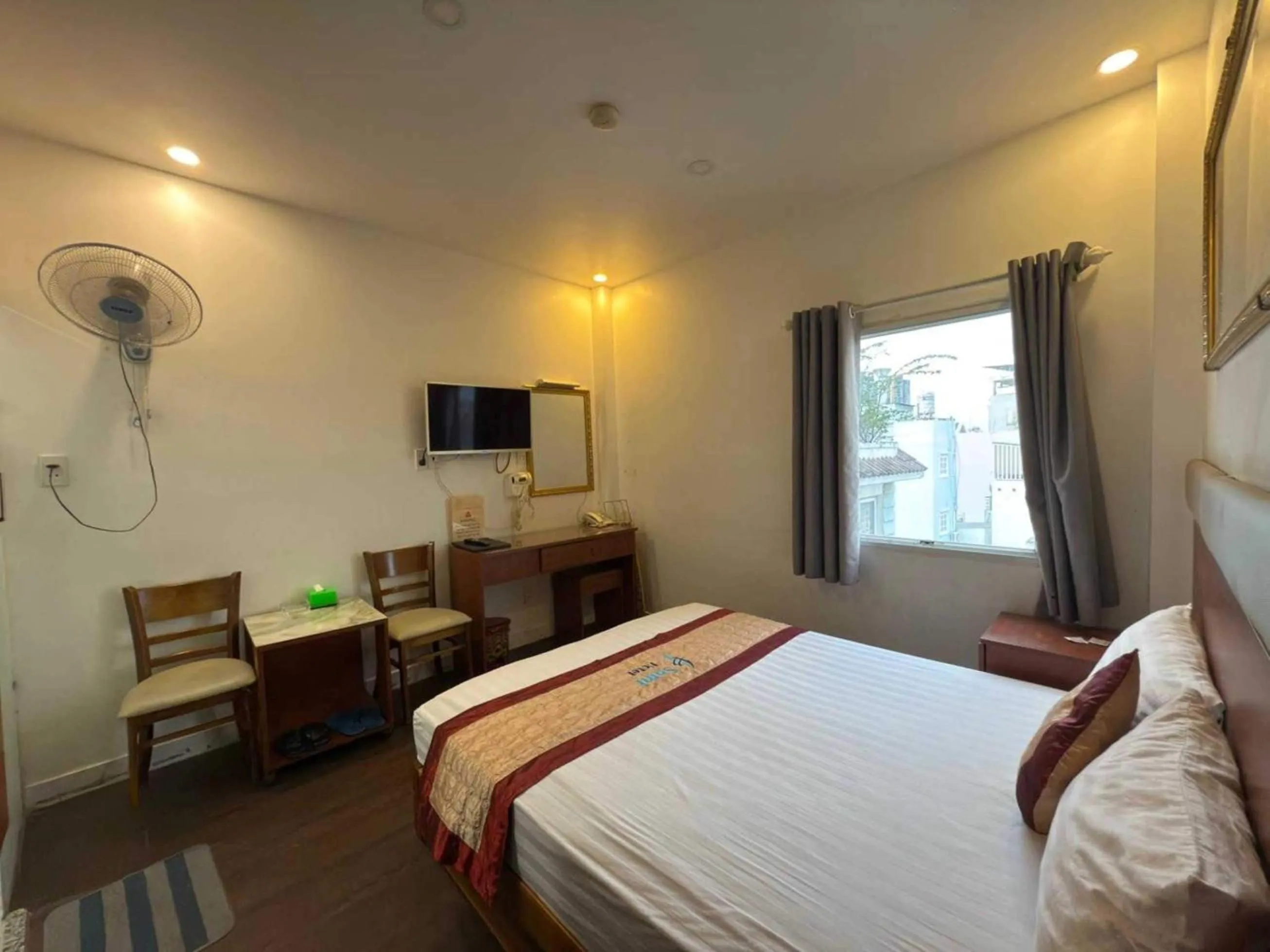 Other, Bed in Collection O Eva Hotel District 8 Near Ben Thanh Market