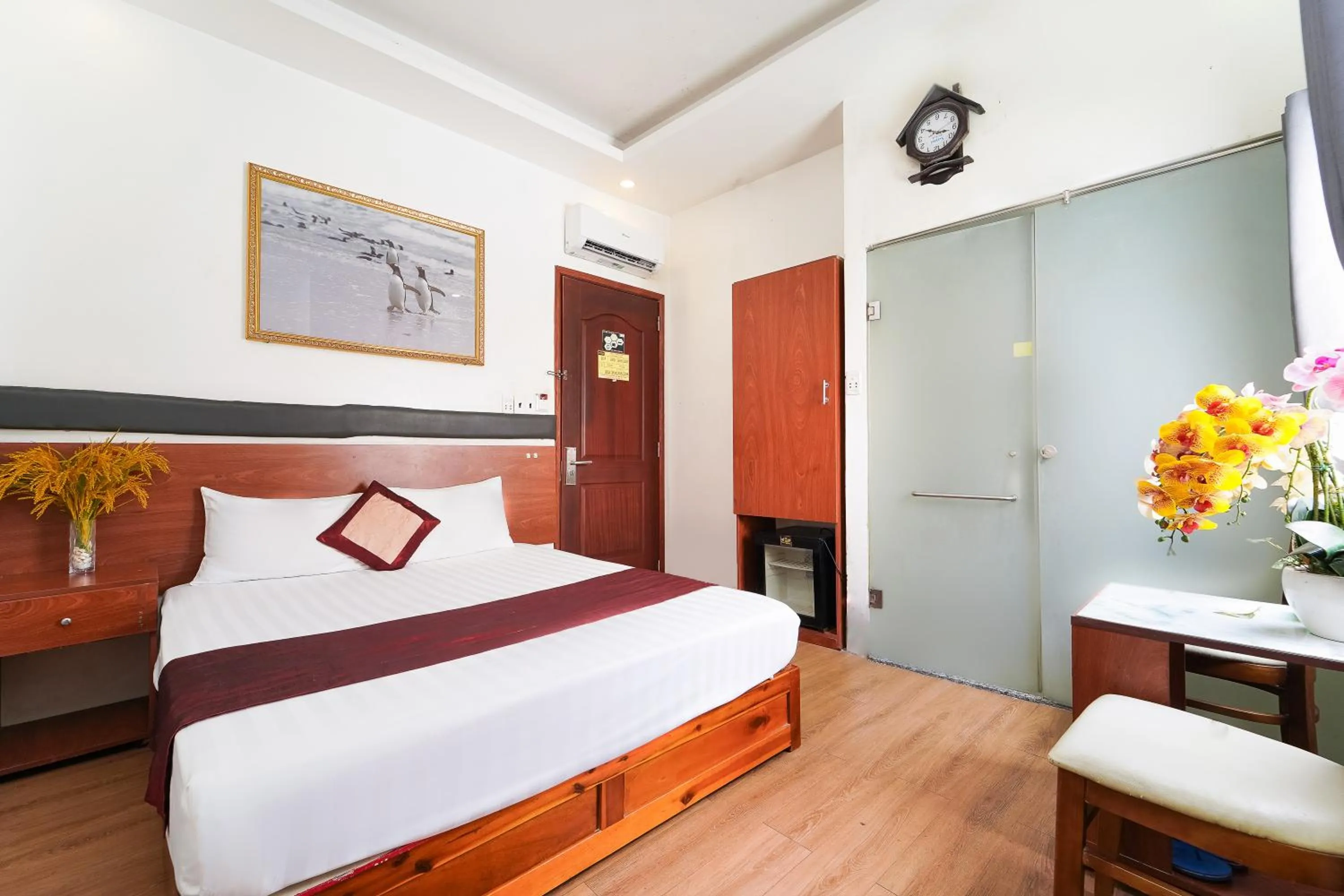 Bedroom, Bed in Collection O Eva Hotel District 8 Near Ben Thanh Market