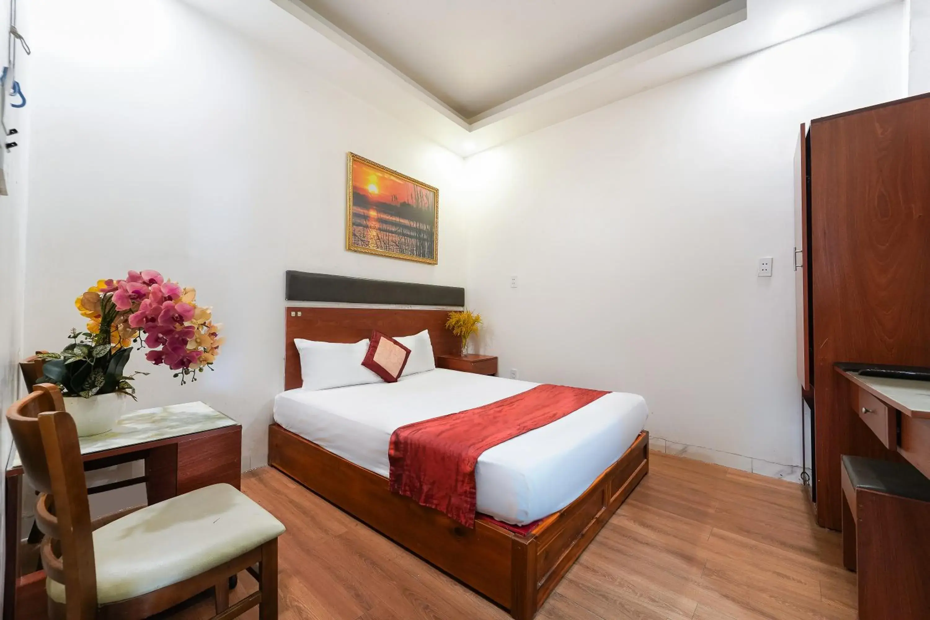 Superior Double Room in Collection O Eva Hotel District 8 Near Ben Thanh Market Superior Double Room in Collection O Eva Hotel District 8 Near Ben Thanh Market