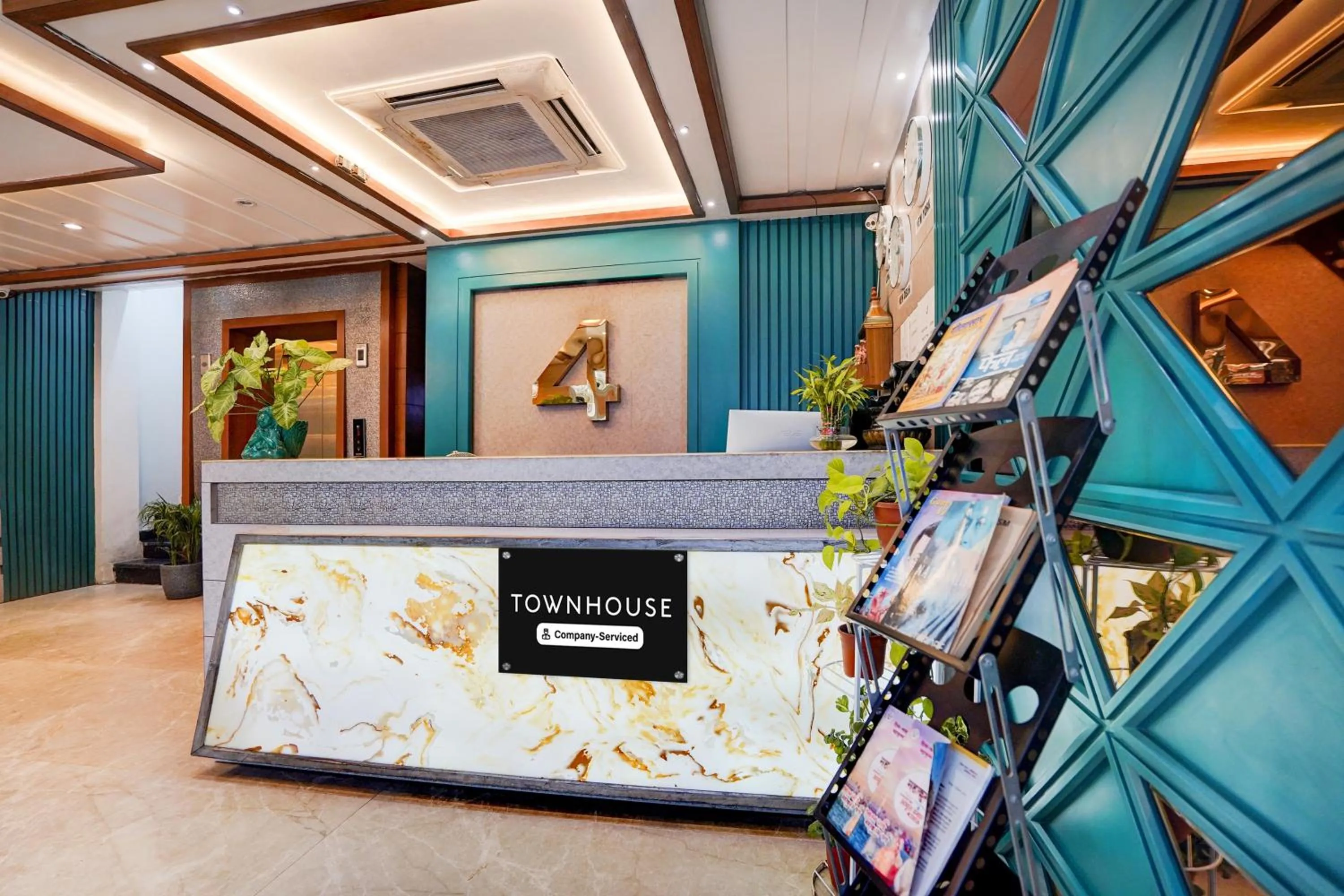 Lobby or reception in Townhouse Prayagraj Central Bus Terminal Formerly Hotel Four View