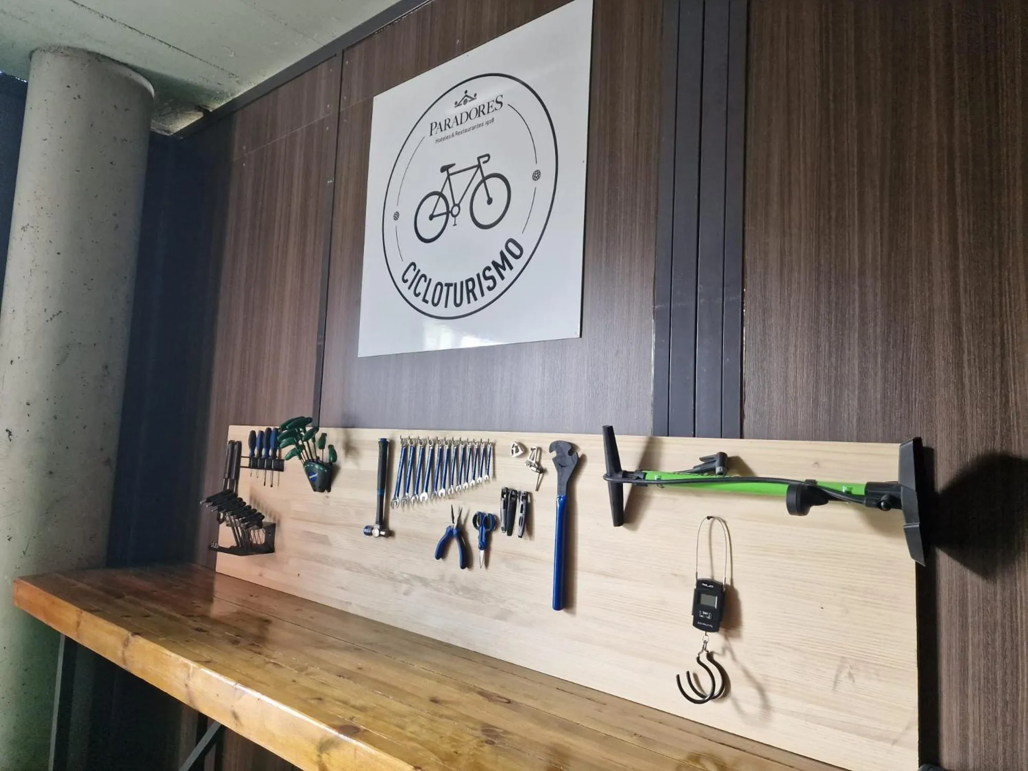 Cycling in Parador de Soria