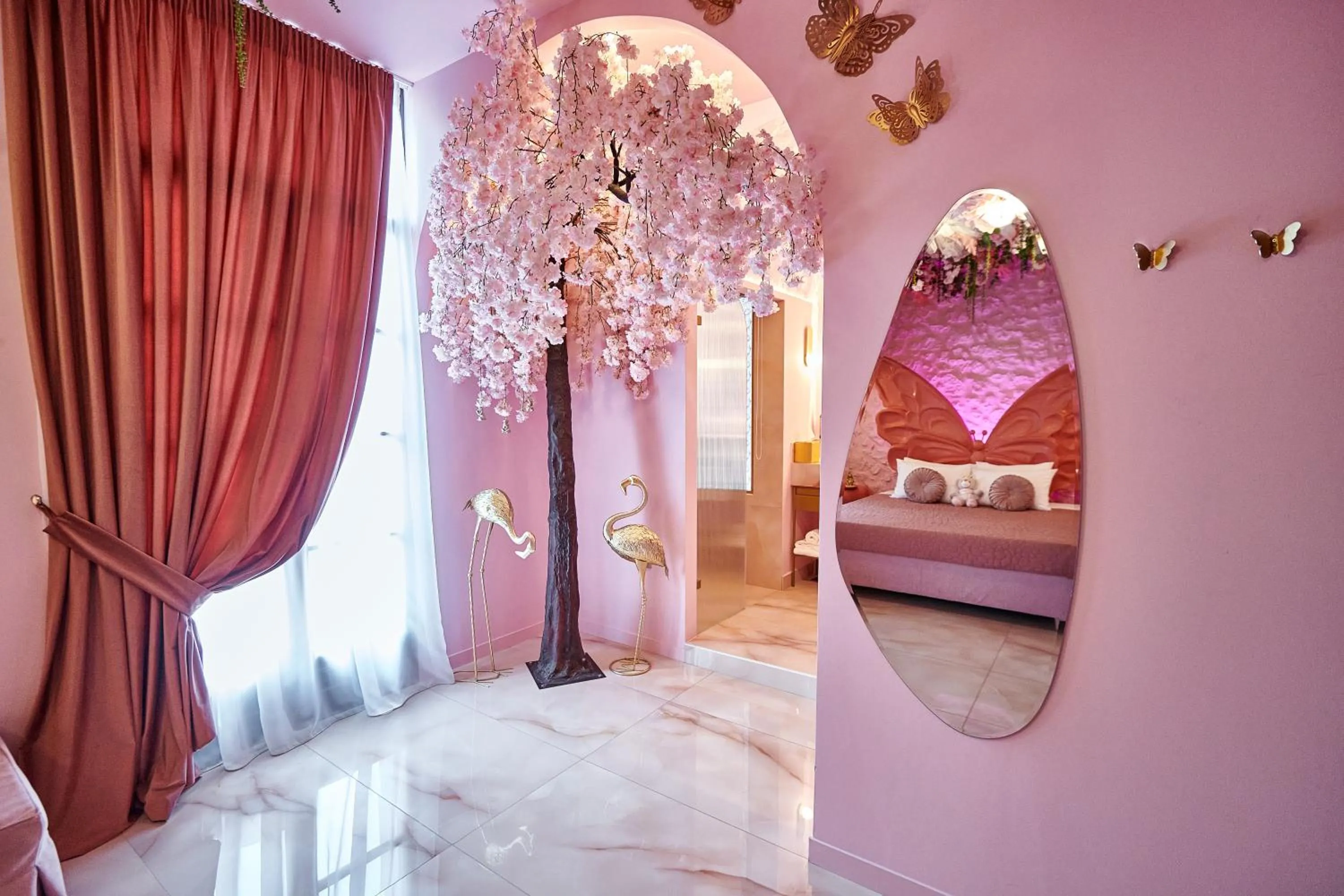 Bedroom, Bed in Fairytale Athens - Luxury Suites