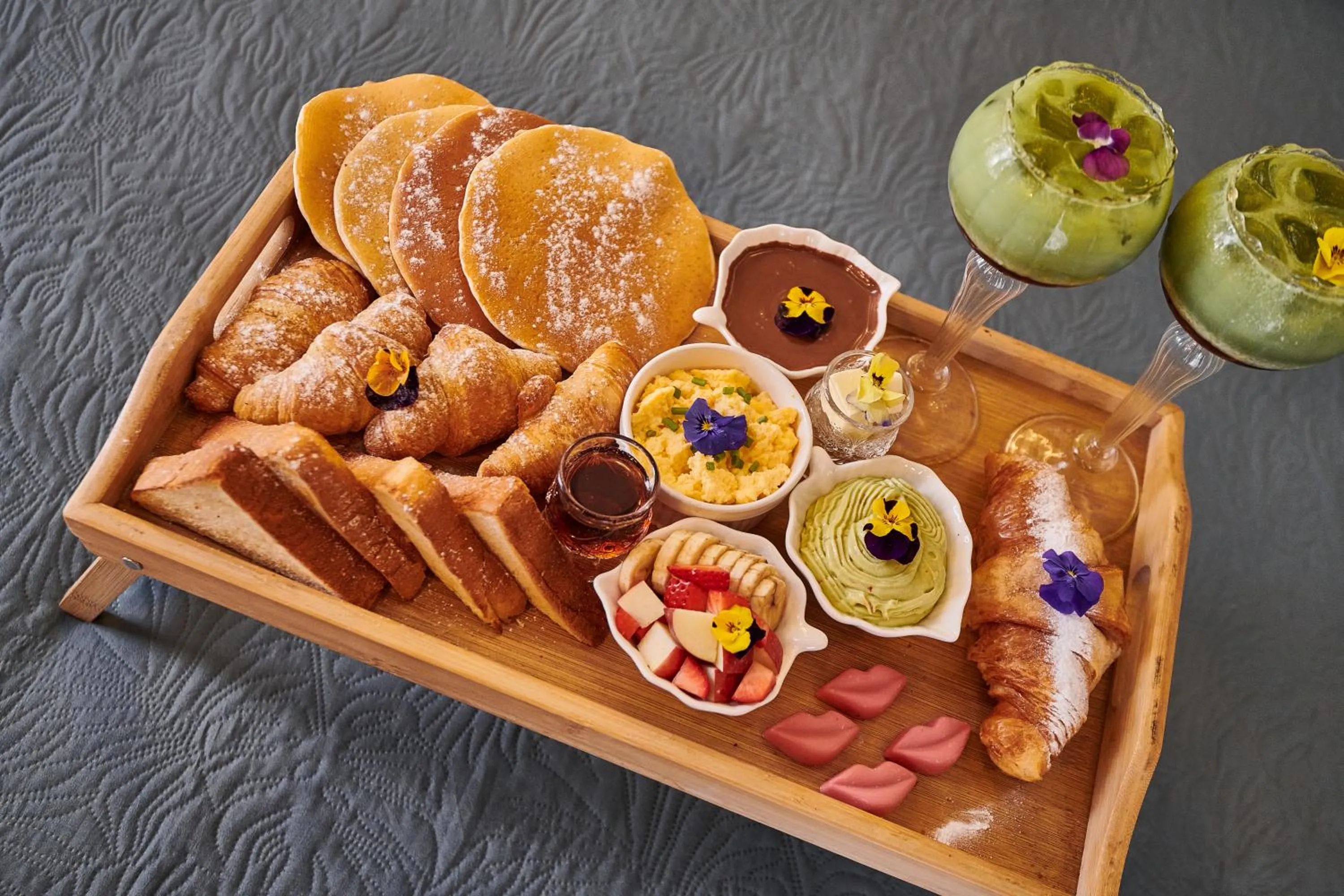 Breakfast in Fairytale Athens - Luxury Suites
