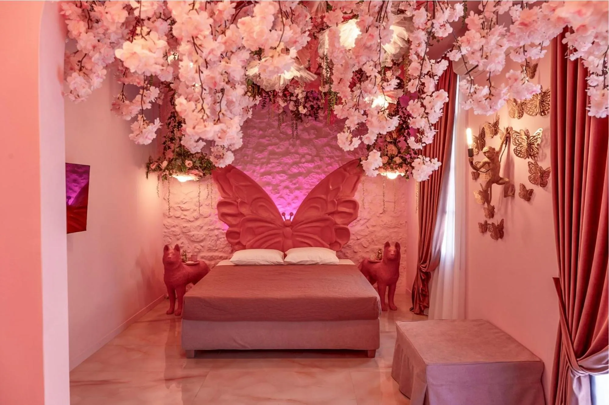 View (from property/room), Bed in Fairytale Athens Suites