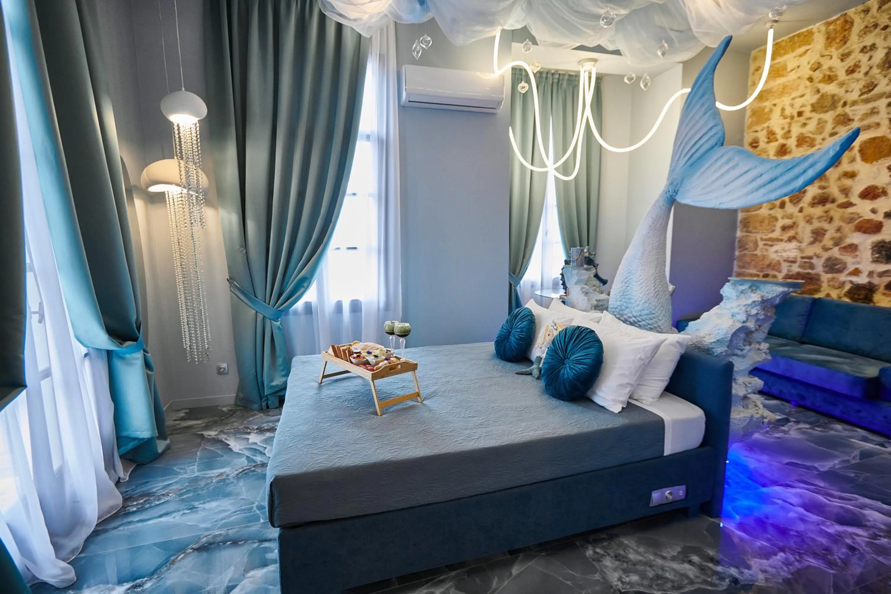 Breakfast, Bed in Fairytale Athens - Luxury Suites