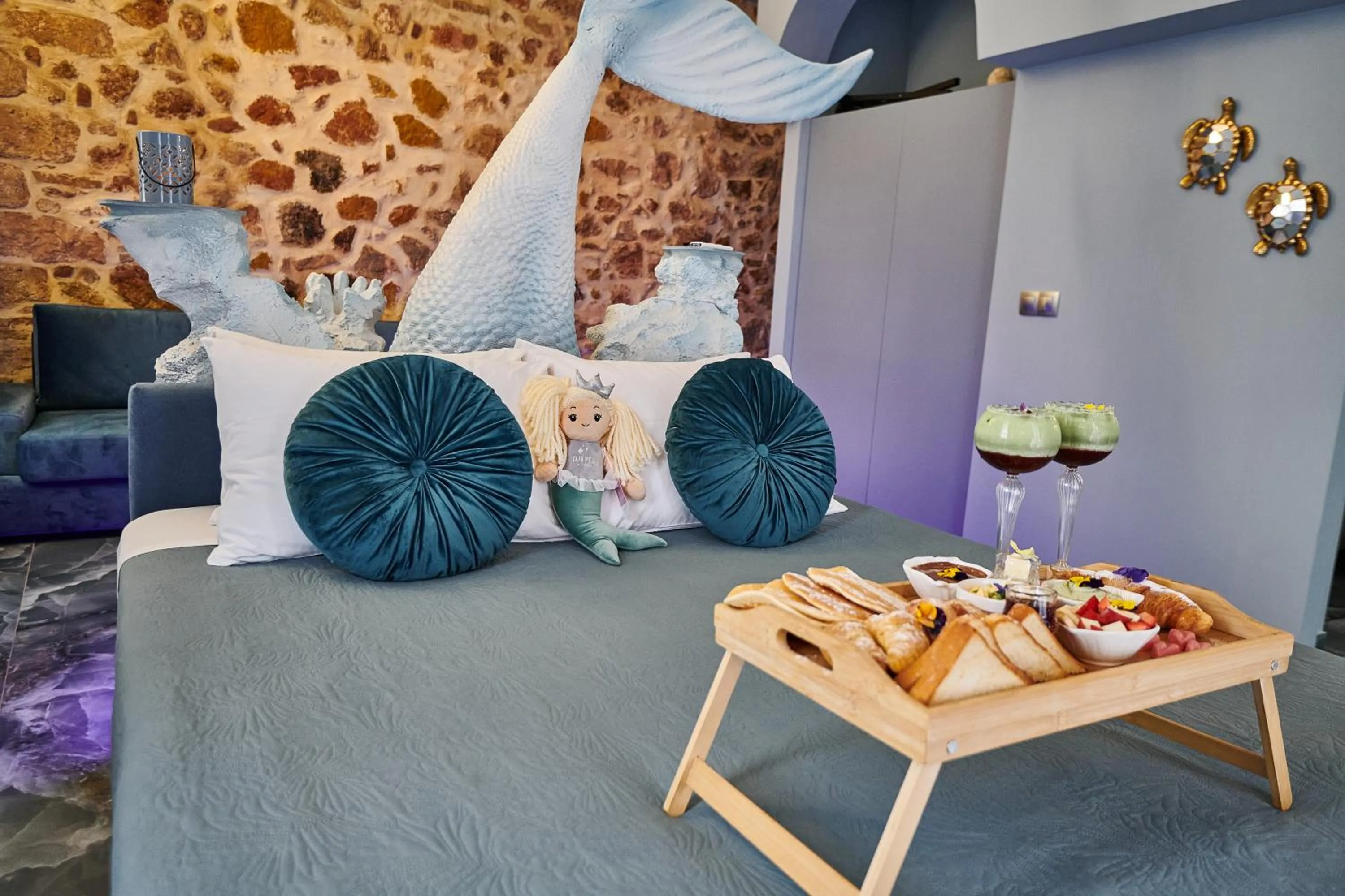 Breakfast, Bed in Fairytale Athens - Luxury Suites