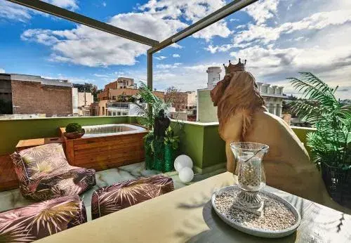 Deluxe Suite with Spa Bath in Fairytale Athens - Luxury Suites Deluxe Suite with Spa Bath in Fairytale Athens - Luxury Suites