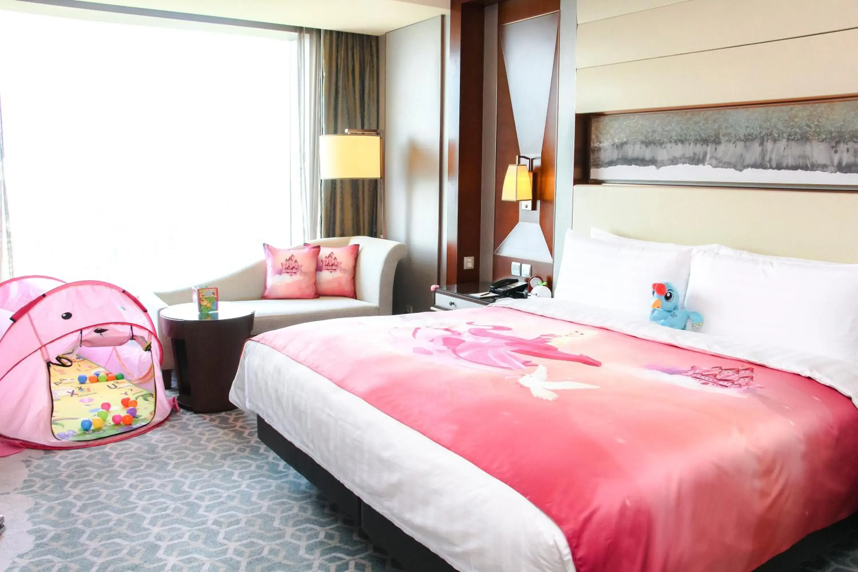 Bedroom, Bed in Shangri-La Tangshan Bedroom, Bed in Shangri-La Tangshan