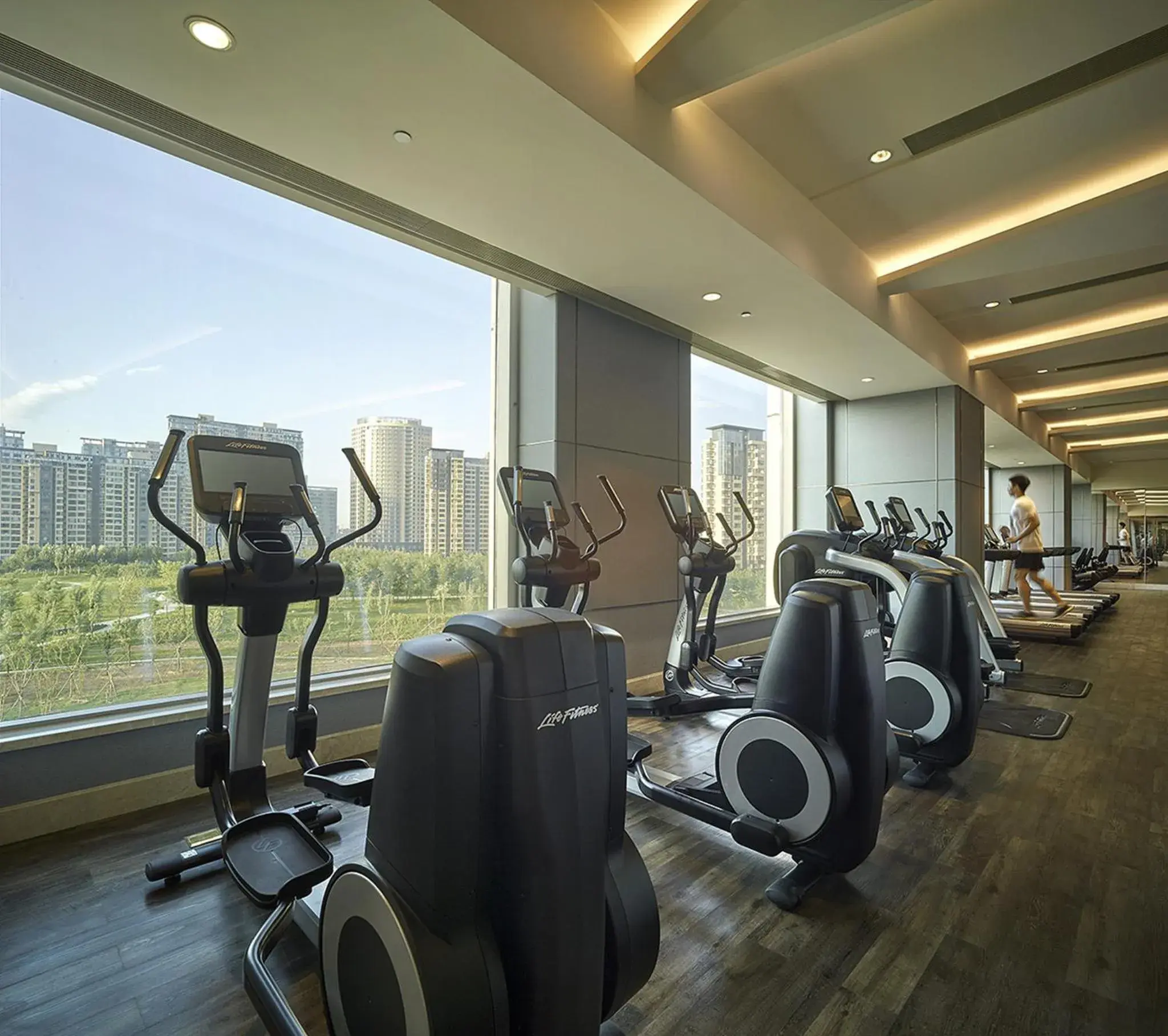 Fitness centre/facilities in Shangri-La Tangshan Fitness centre/facilities in Shangri-La Tangshan