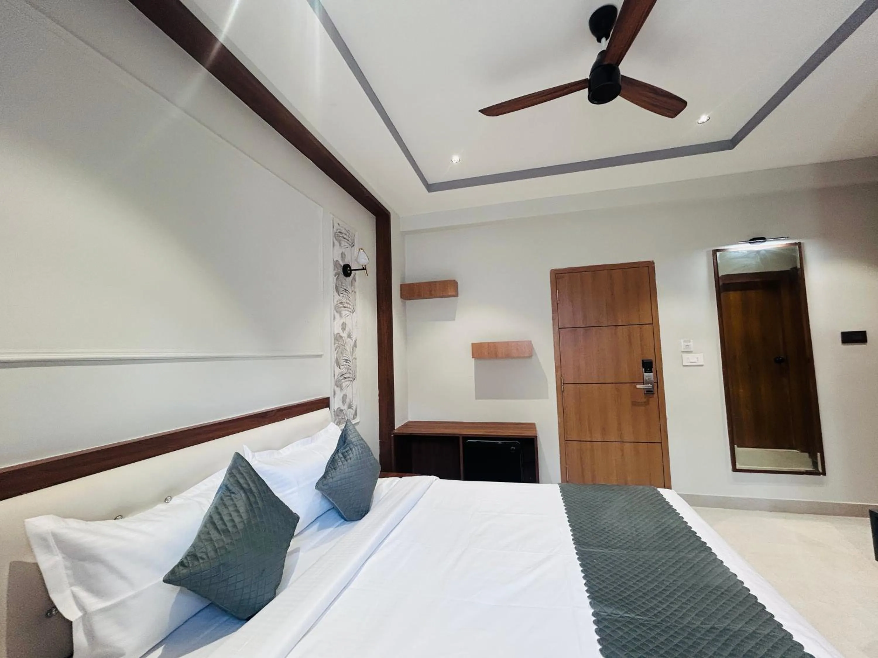 Bed in 23 Urban Square