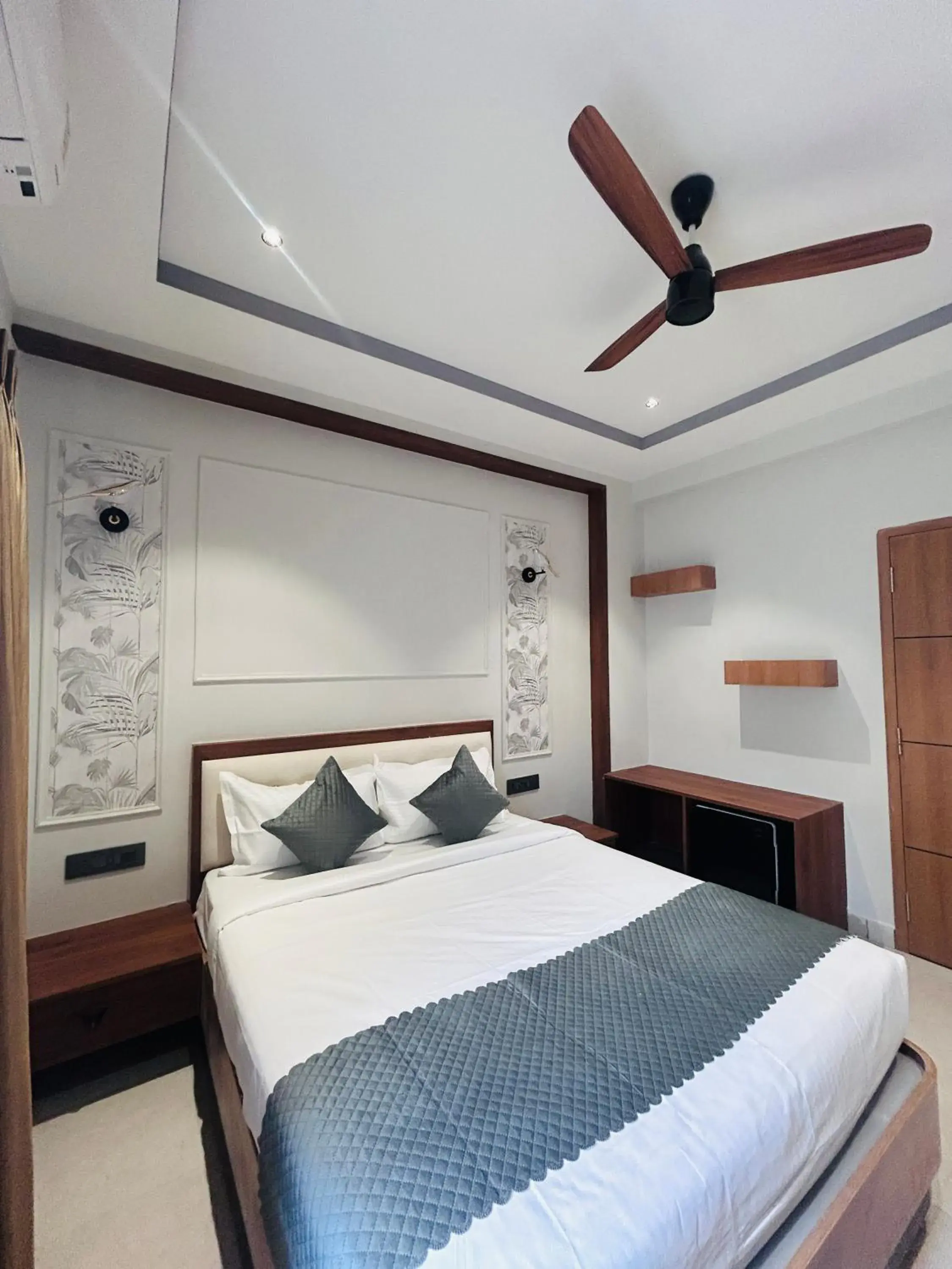 Bedroom, Bed in 23 Urban Square Bedroom, Bed in 23 Urban Square