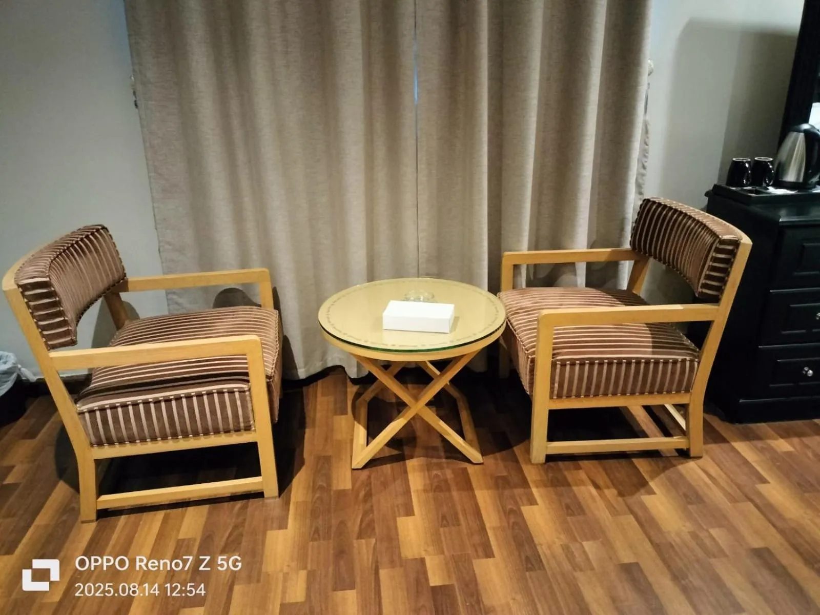 Living room in City Point Hotel