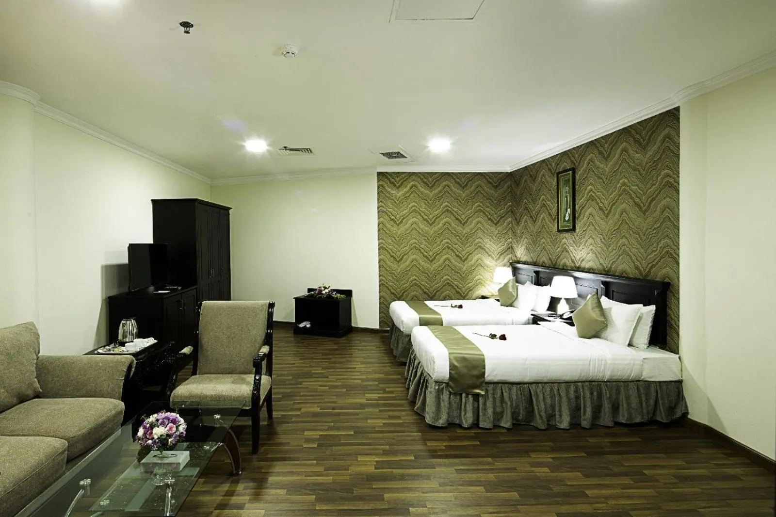 Bedroom, Bed in City Point Hotel