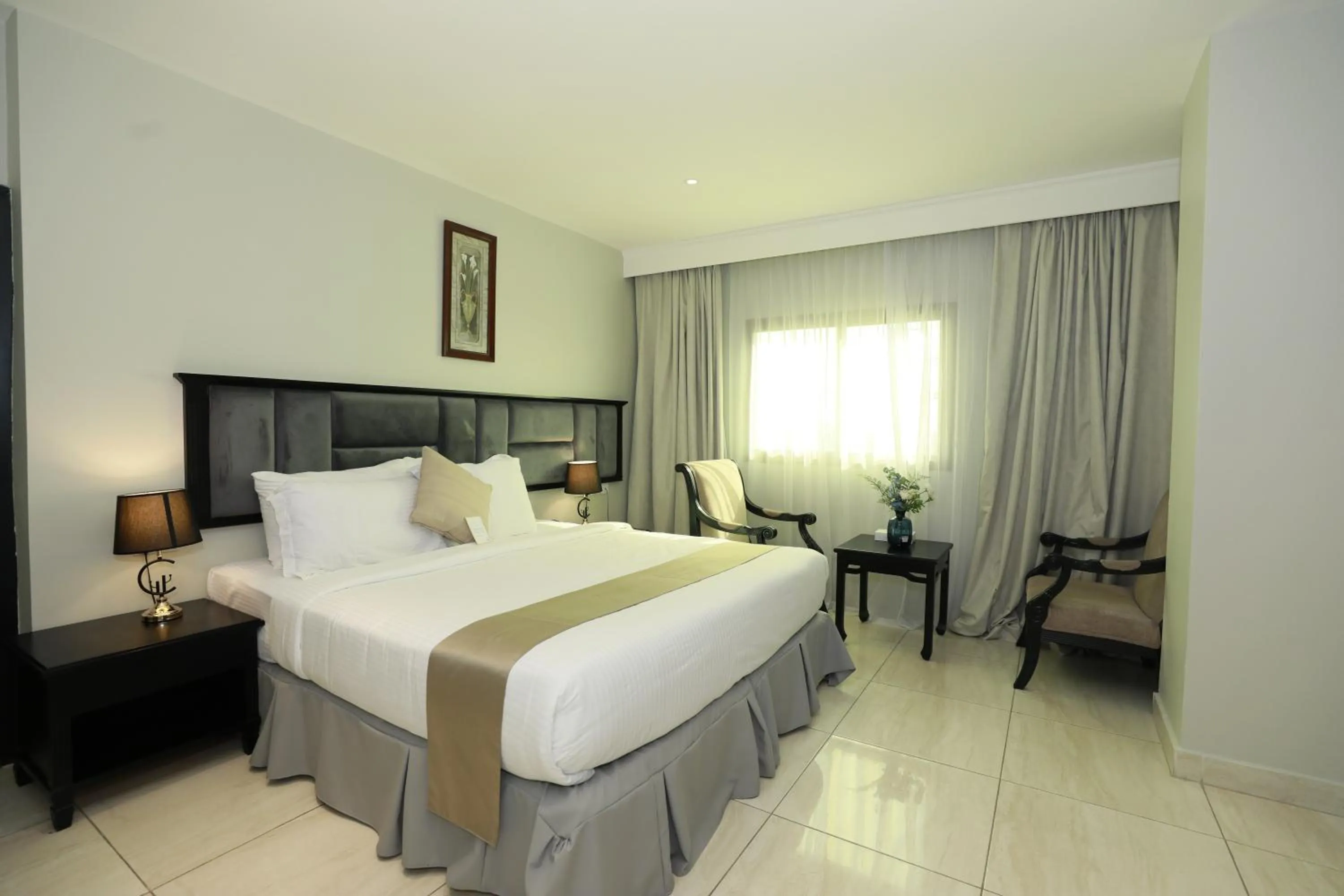 Bed in City Point Hotel