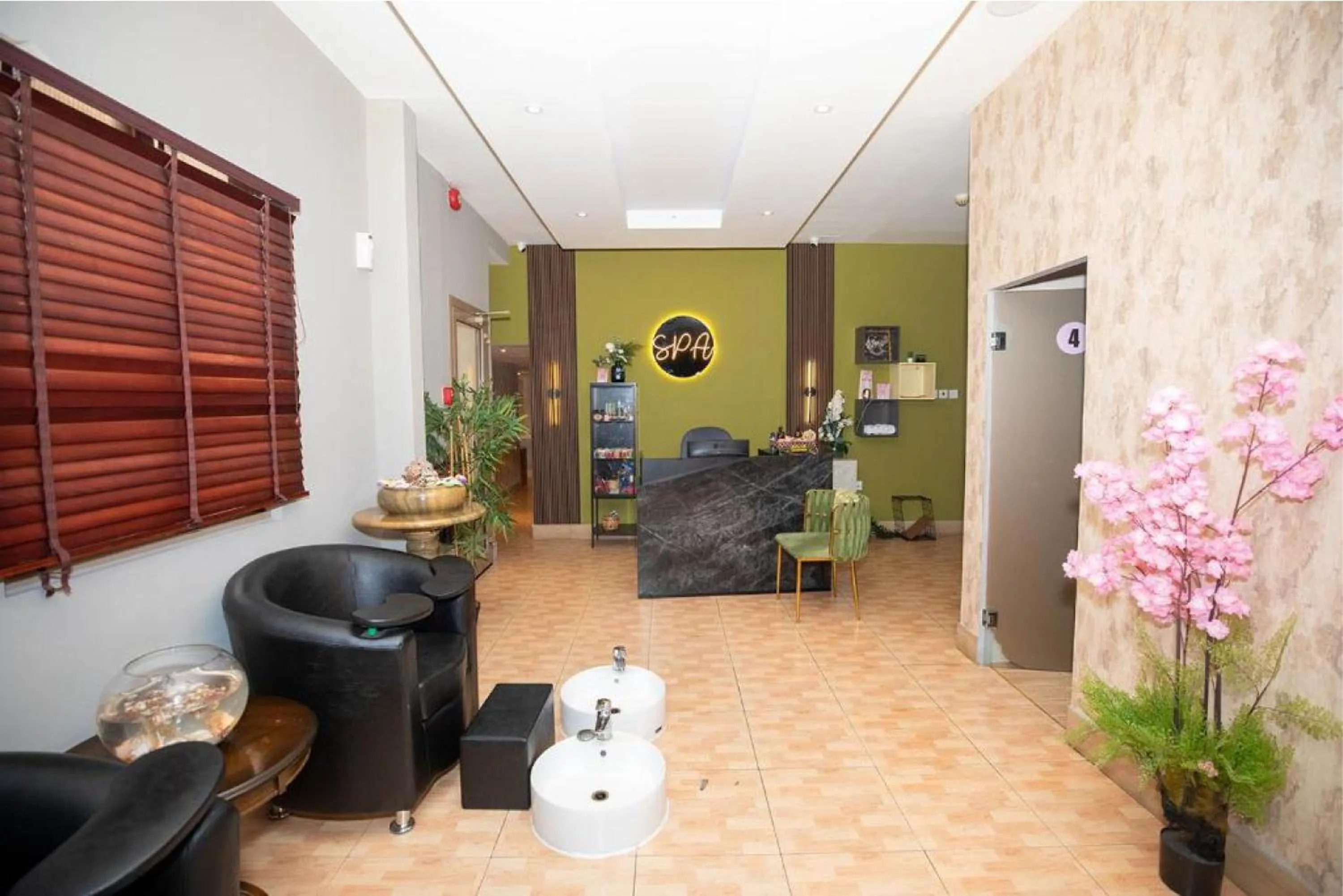 Lobby or reception in City Point Hotel