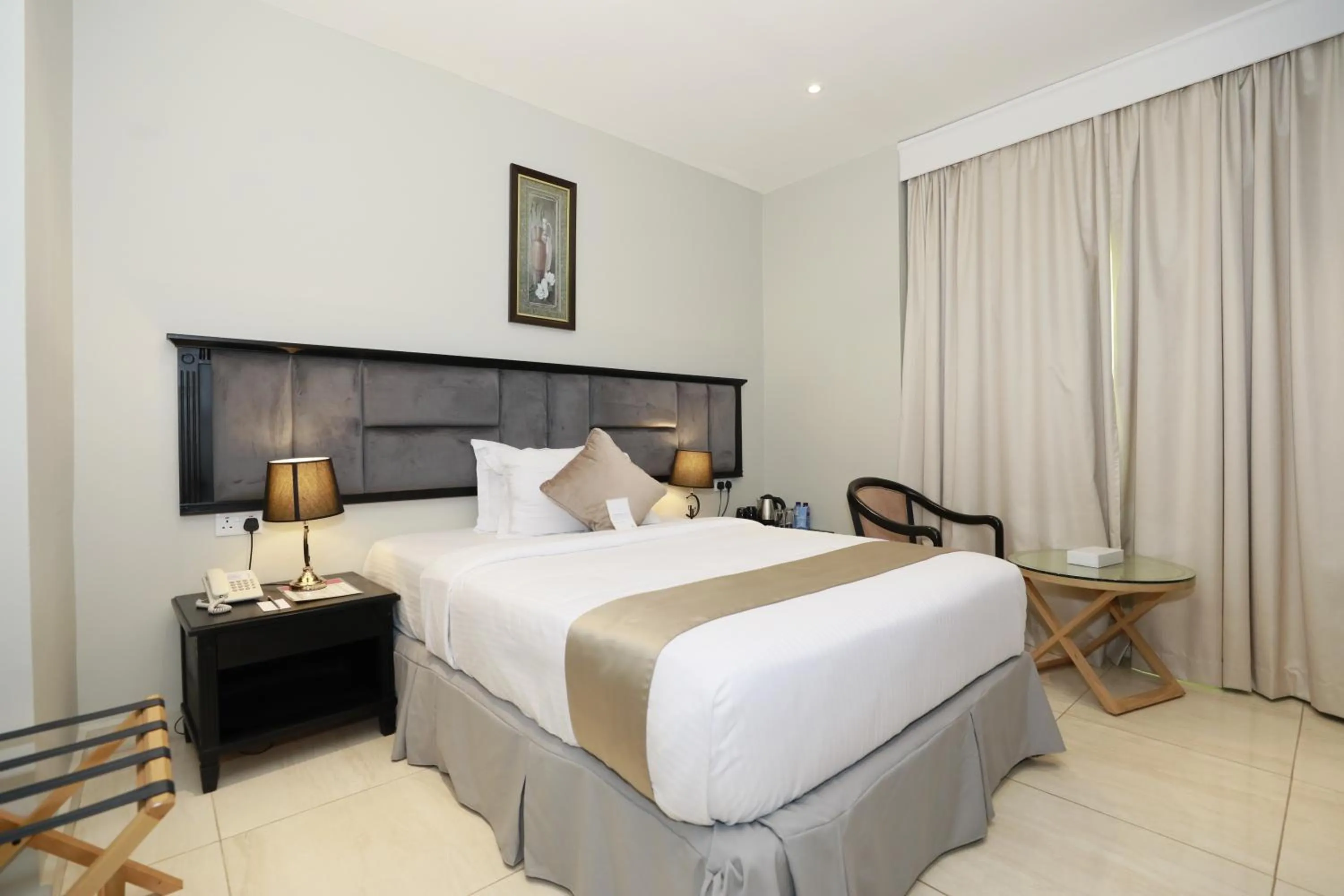 Bed in City Point Hotel