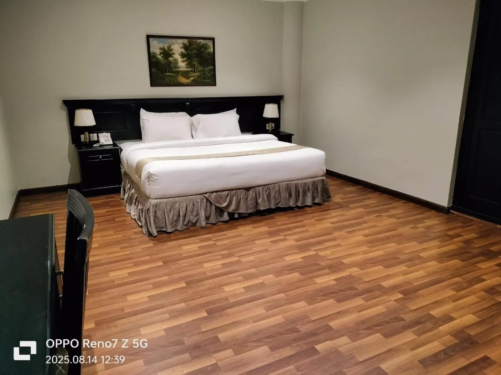 Bed in City Point Hotel