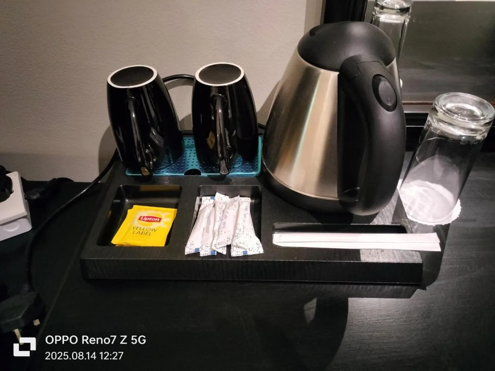 Coffee/tea facilities in City Point Hotel