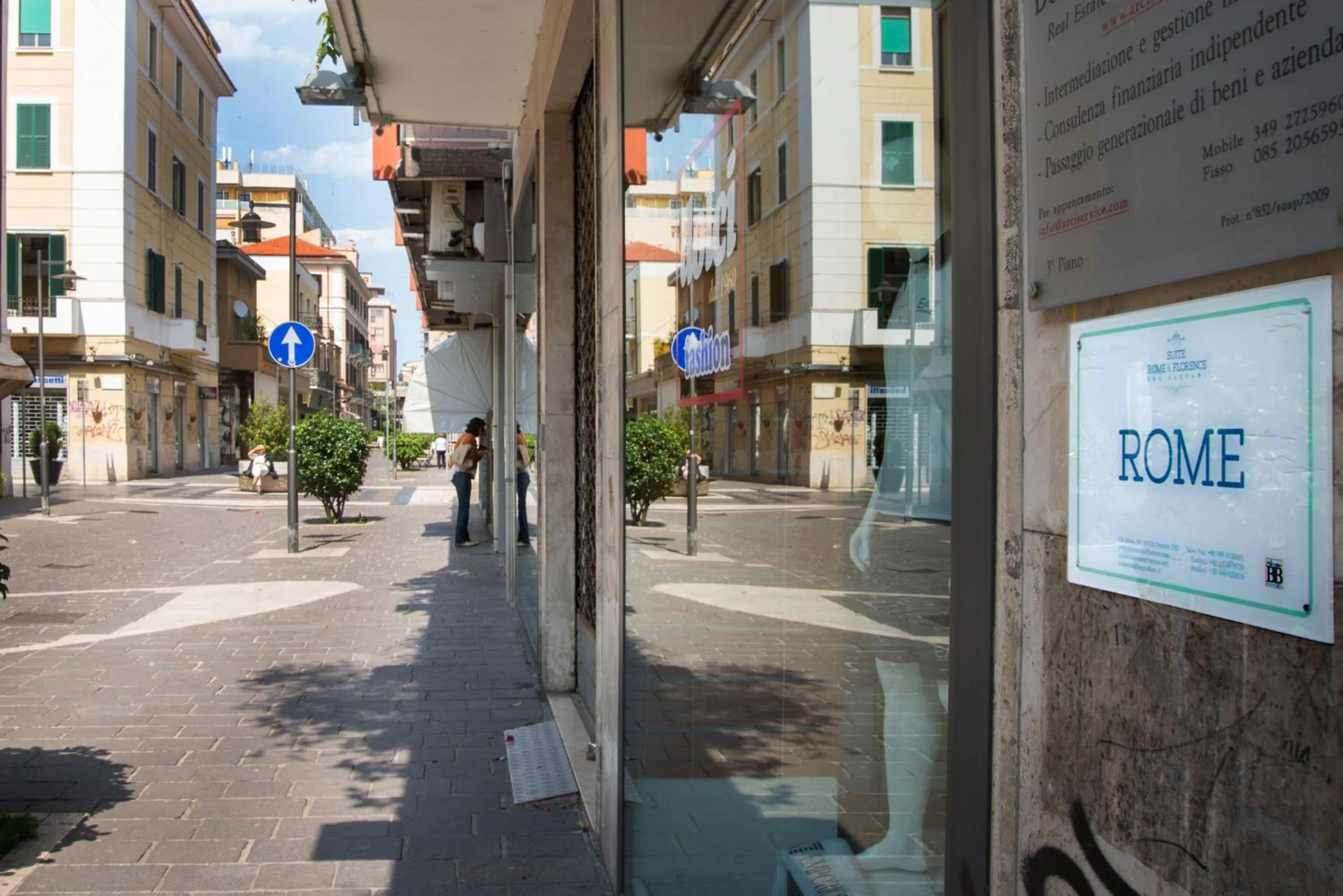 Property logo or sign in Suites Rome