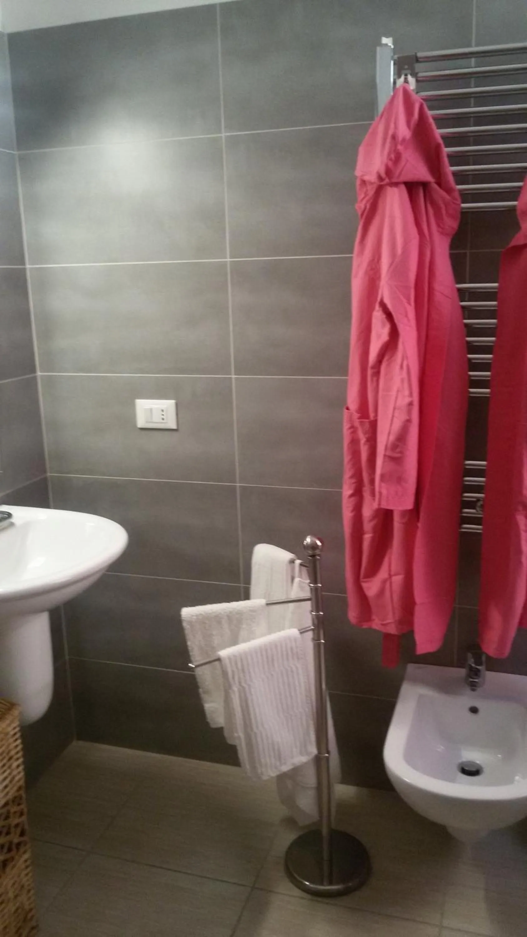 Bathroom in Suites Rome