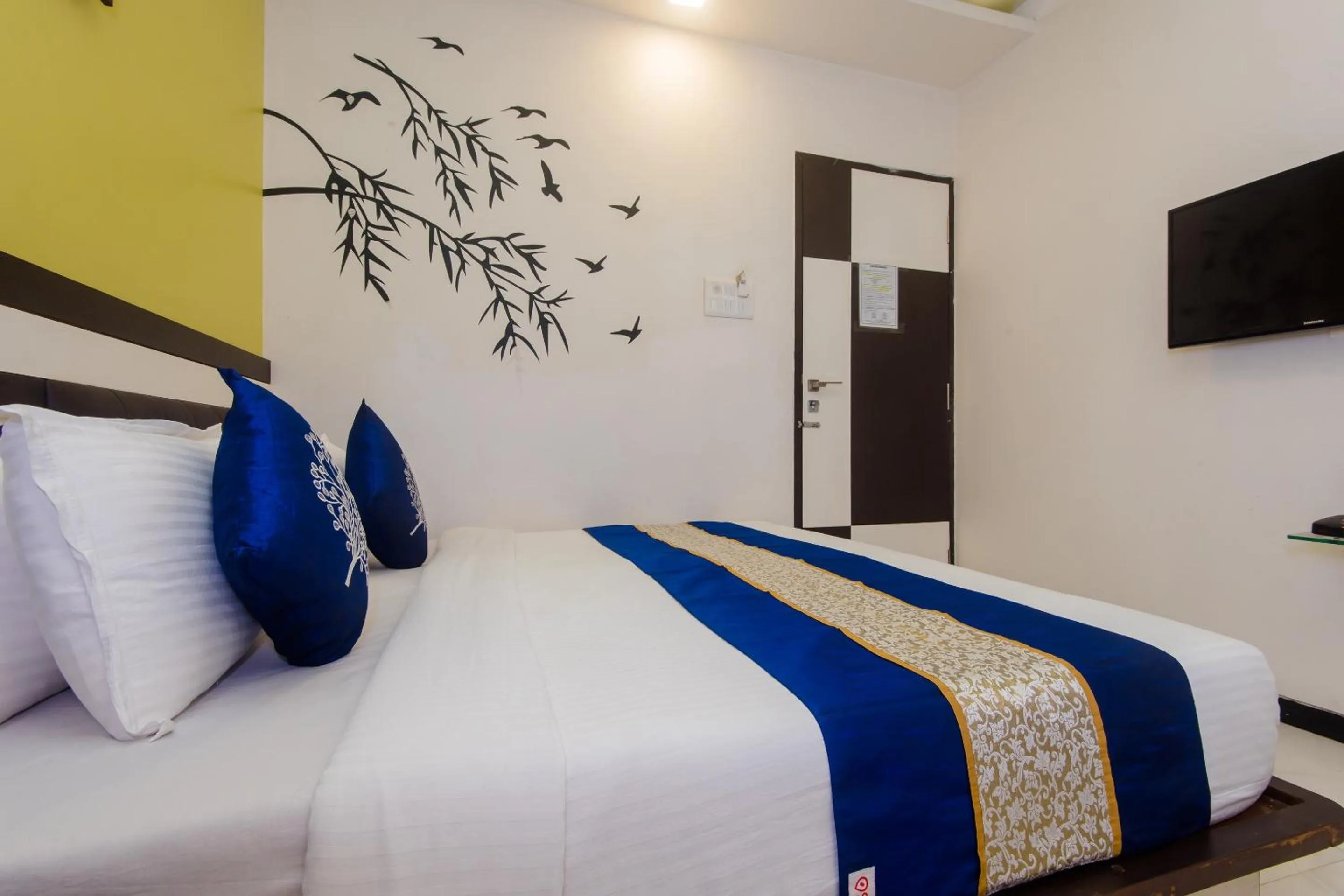 Bedroom, Bed in Hotel O Blue Pearl Residency Near Chhatrapati Shivaji International Airport