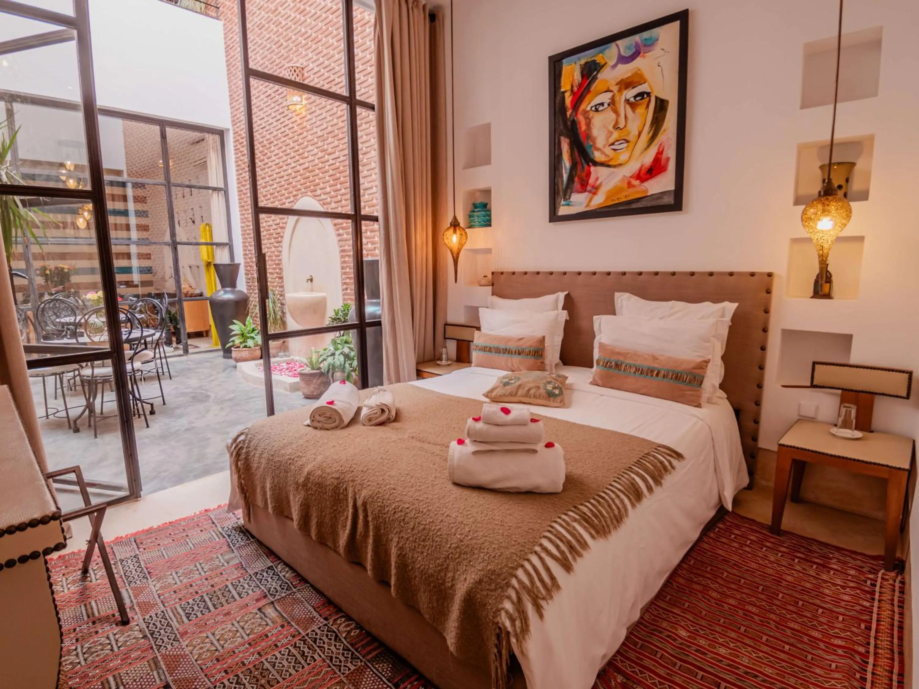 Bed in Riad la Source du Desert