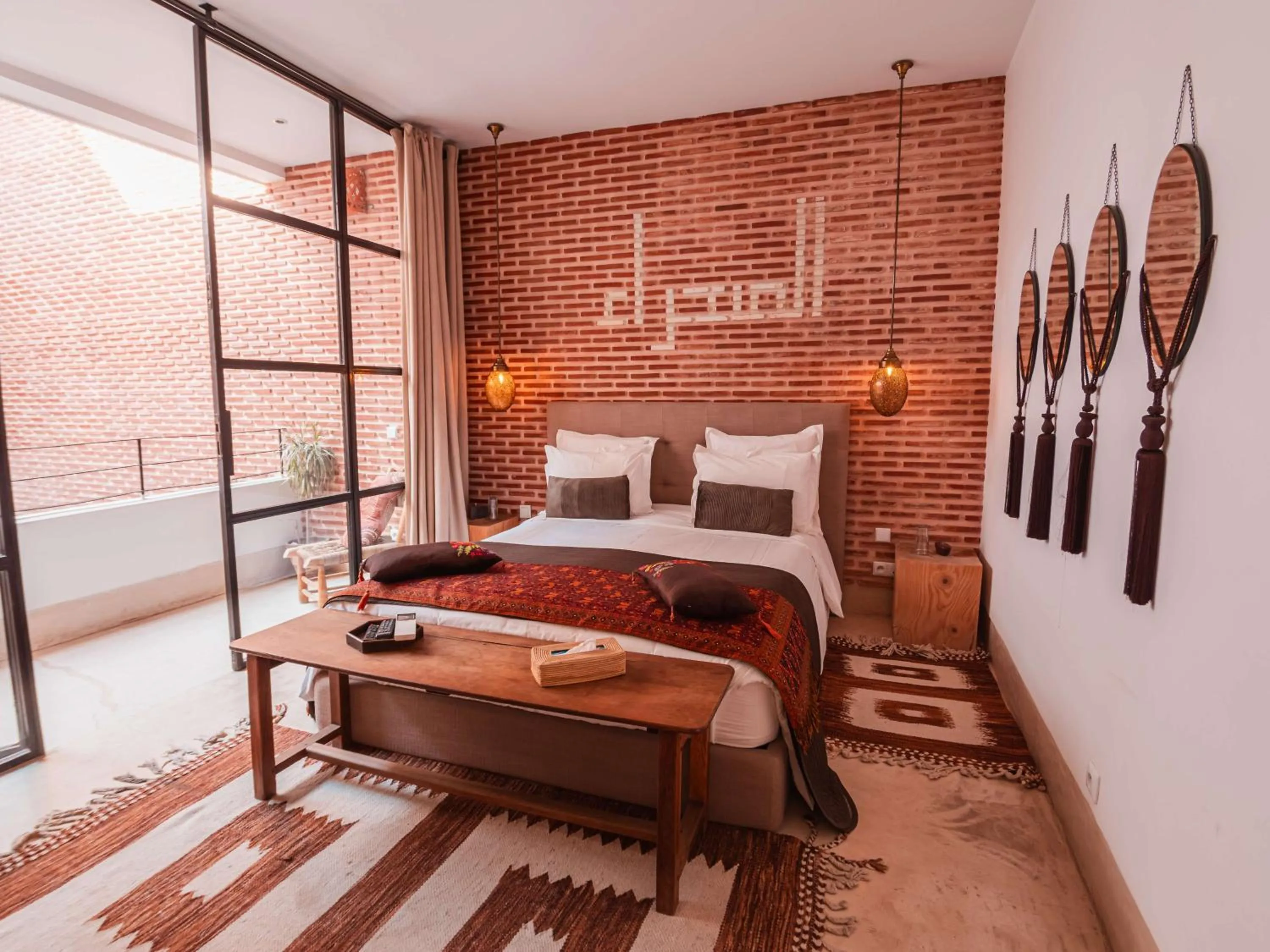 Bed in Riad la Source du Desert