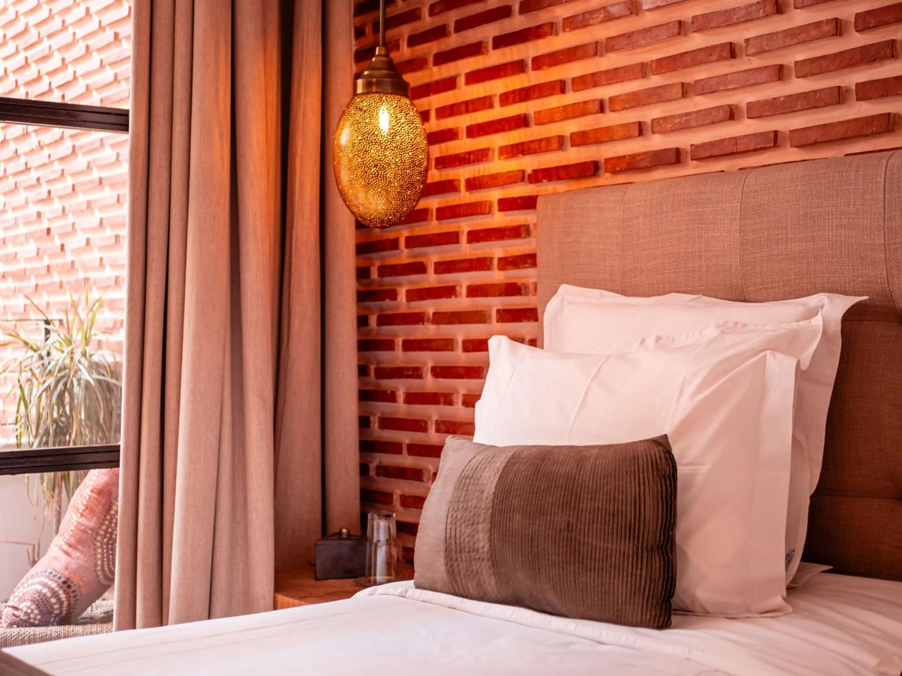 Bed in Riad la Source du Desert