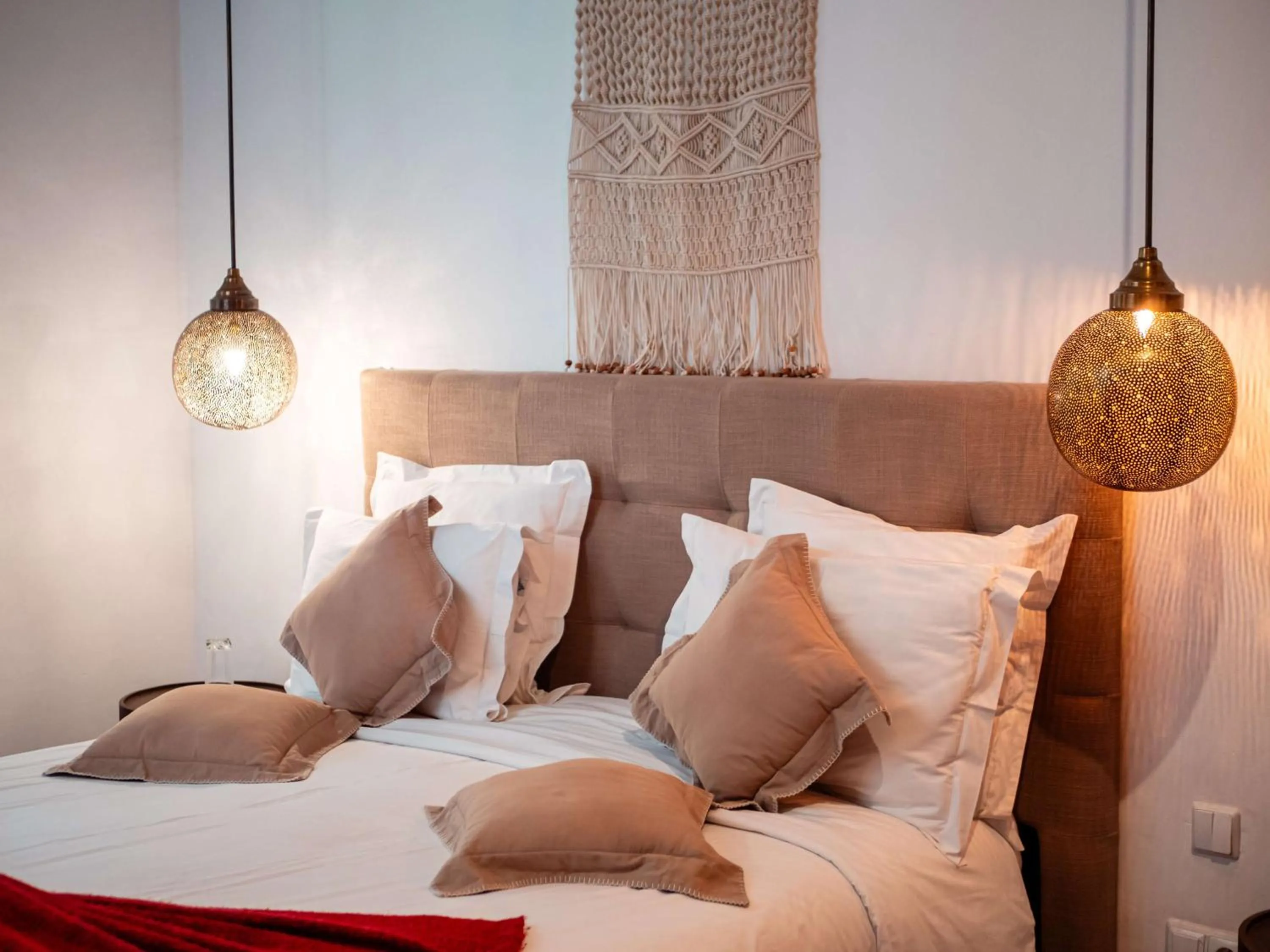 Bed in Riad la Source du Desert