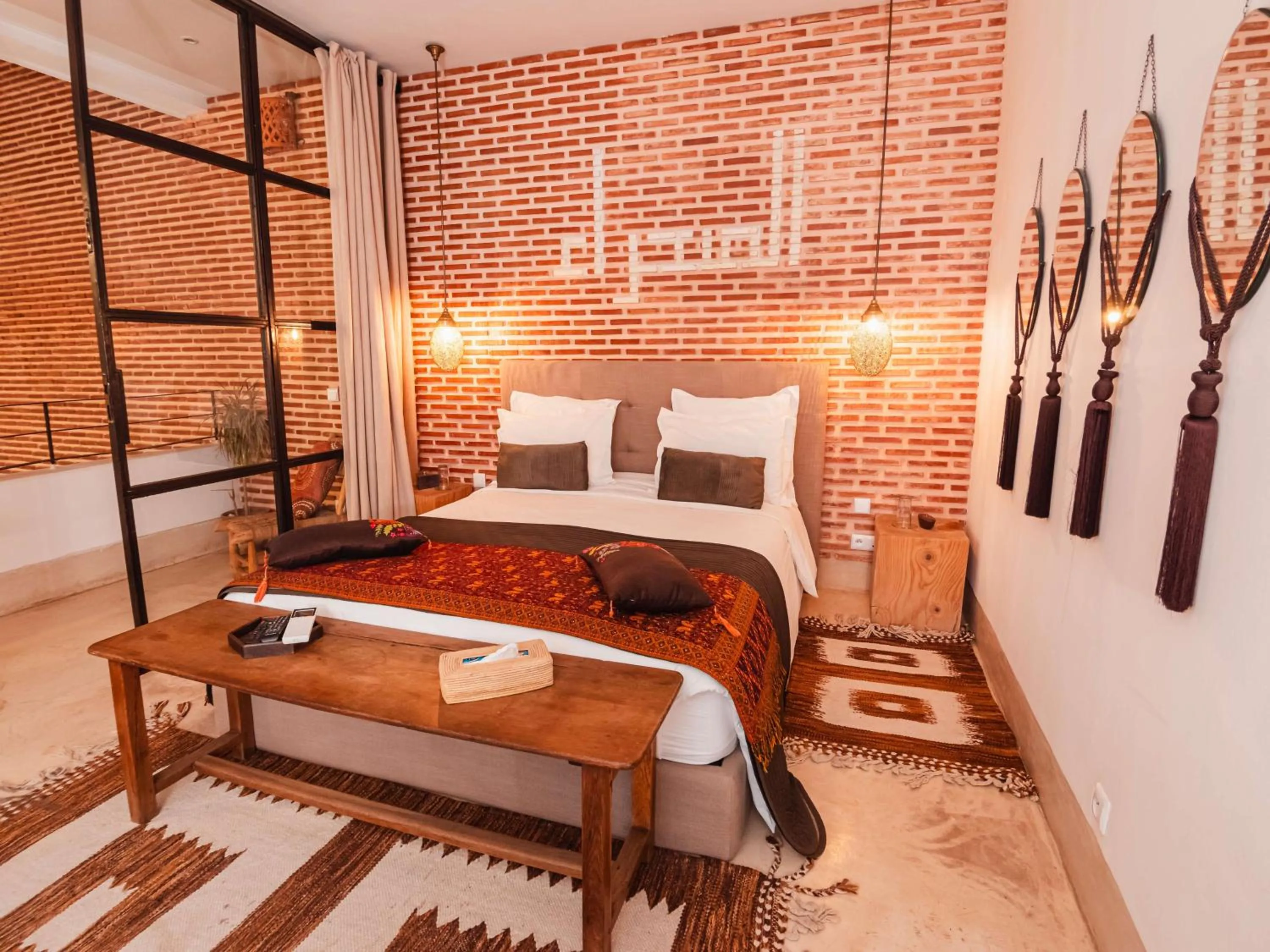 Bed in Riad la Source du Desert