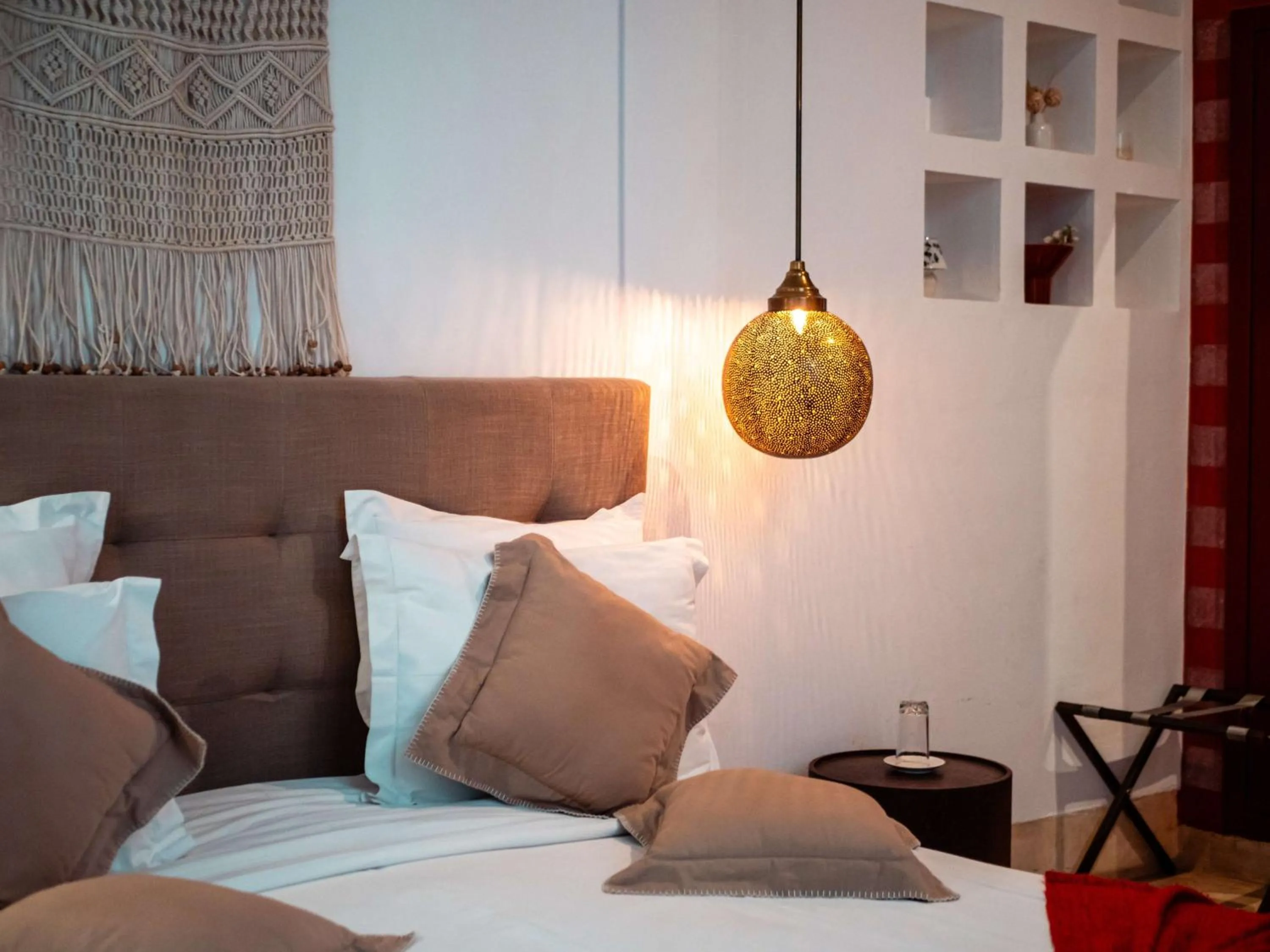 Bed in Riad la Source du Desert